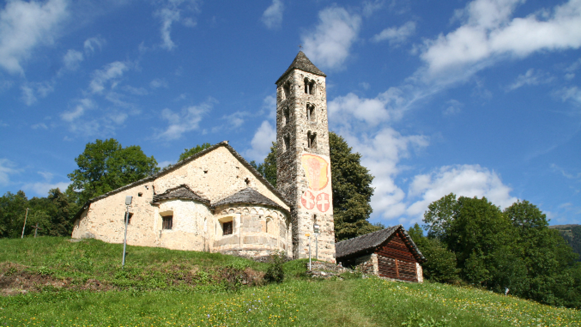 Immagine di Il mistero delle chiese a due absidi