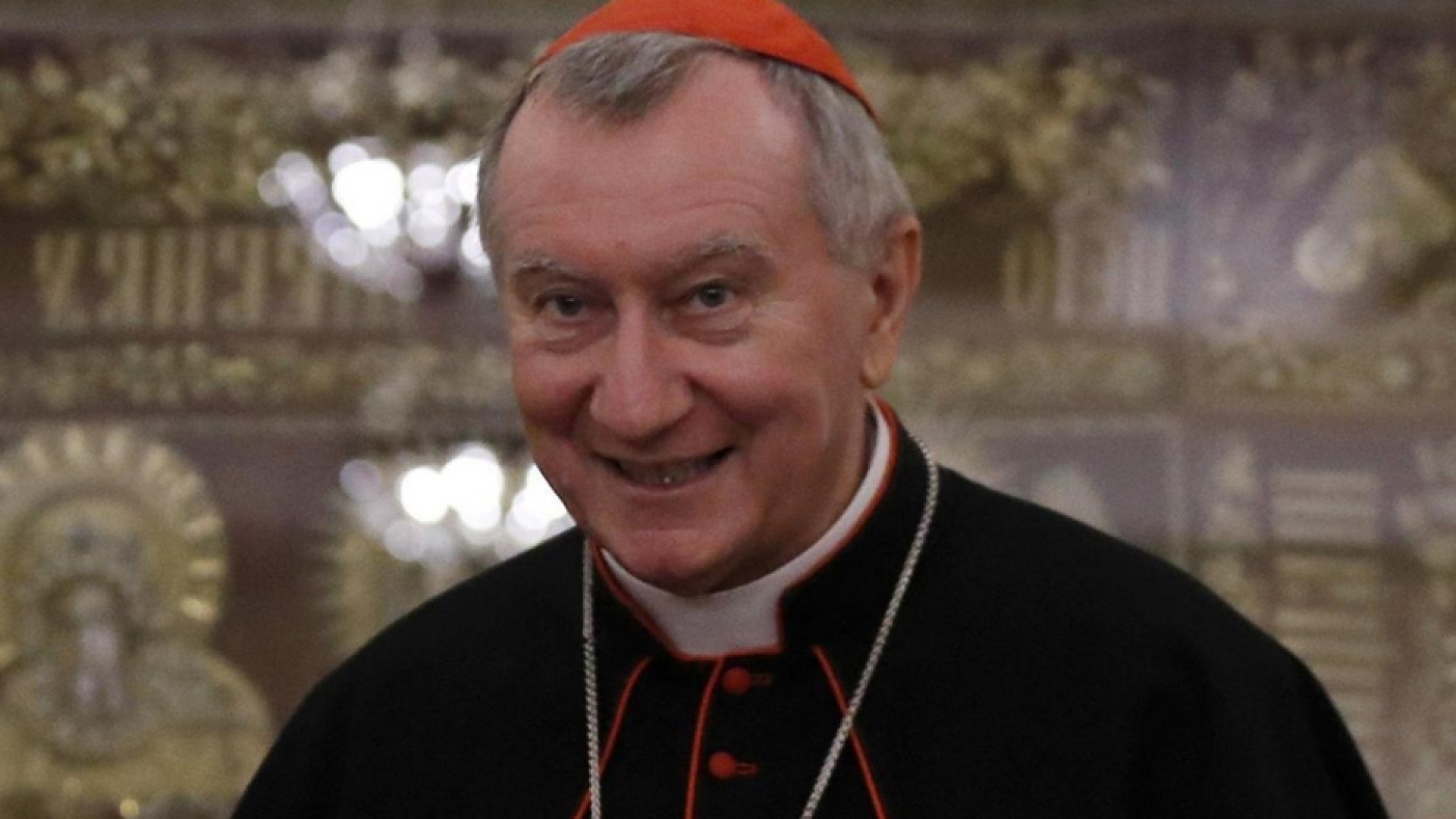 Immagine di Parolin: «Ci ha aperto le porte di Cristo»