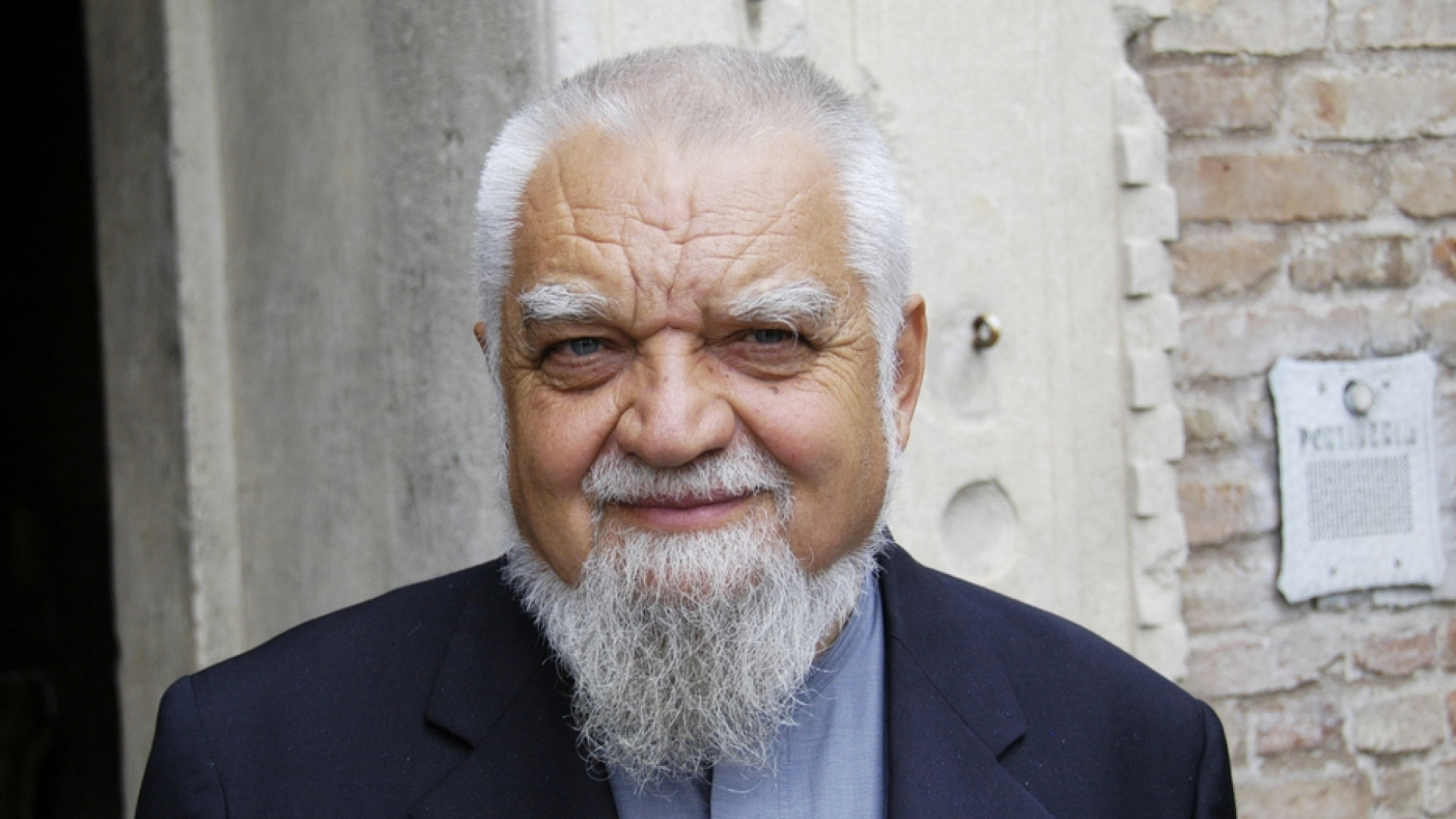 Immagine di Enzo Bianchi deve lasciare la comunità di Bose