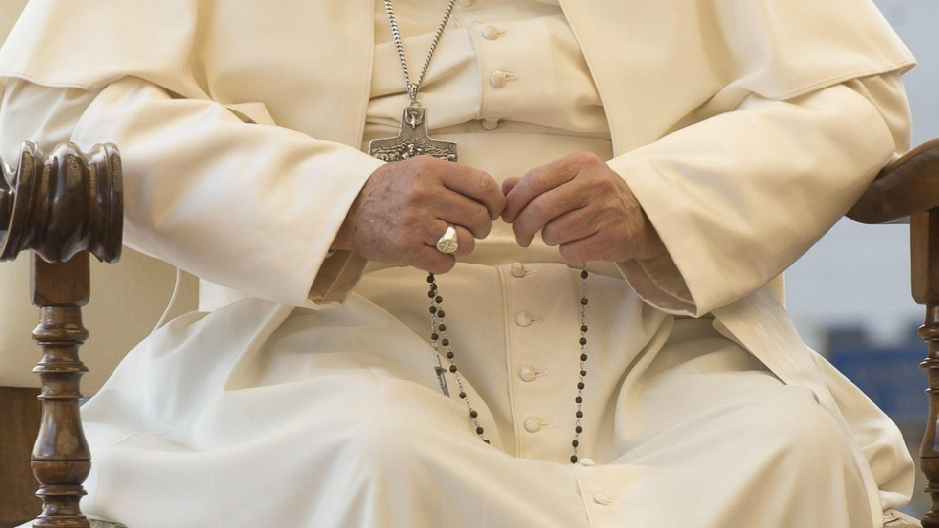 Immagine di Il 30 maggio il Rosario del Papa con i santuari di tutto il mondo