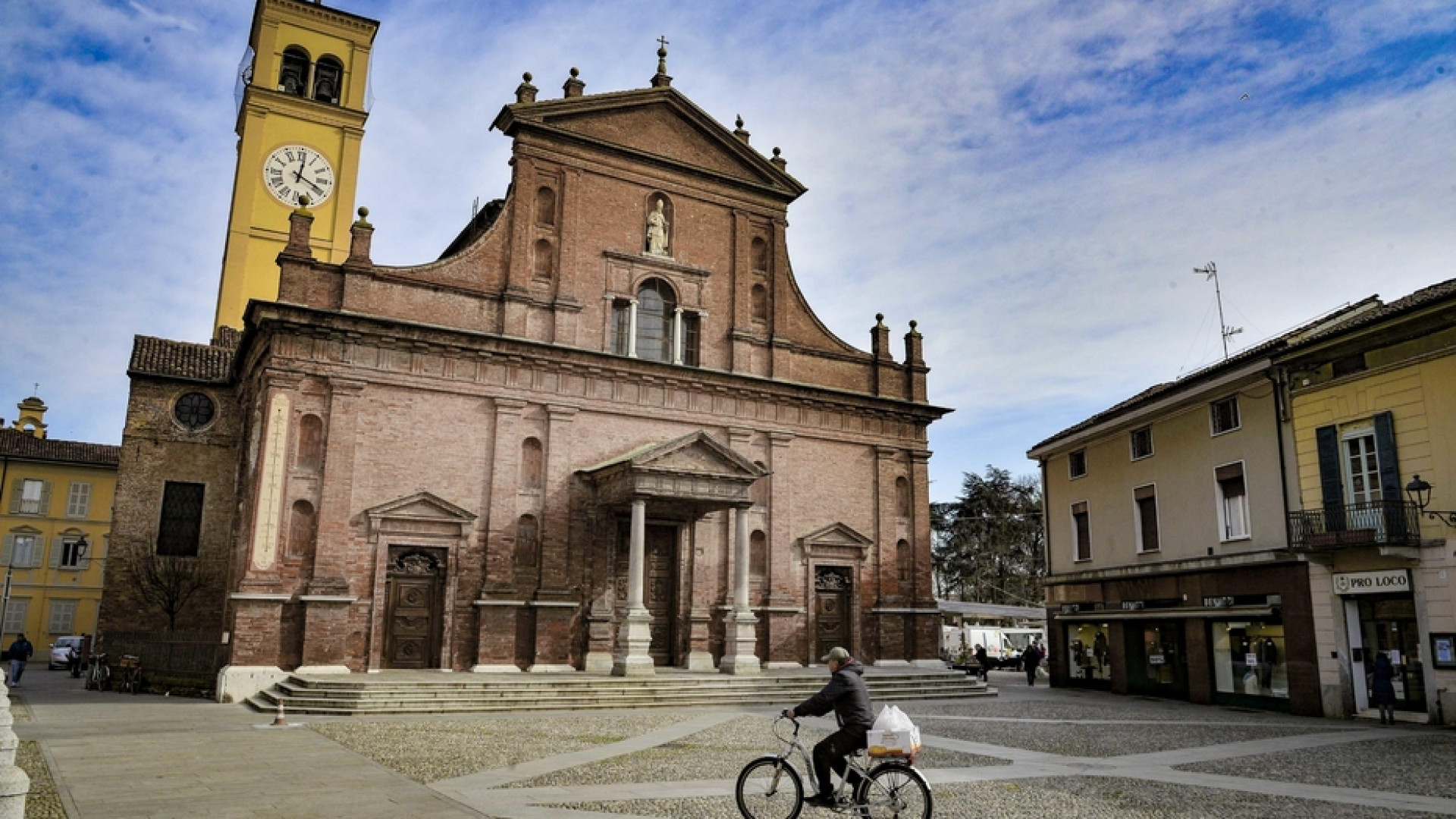 Immagine di Dalla Cei 10 milioni di euro per le diocesi delle zone rosse e arancioni