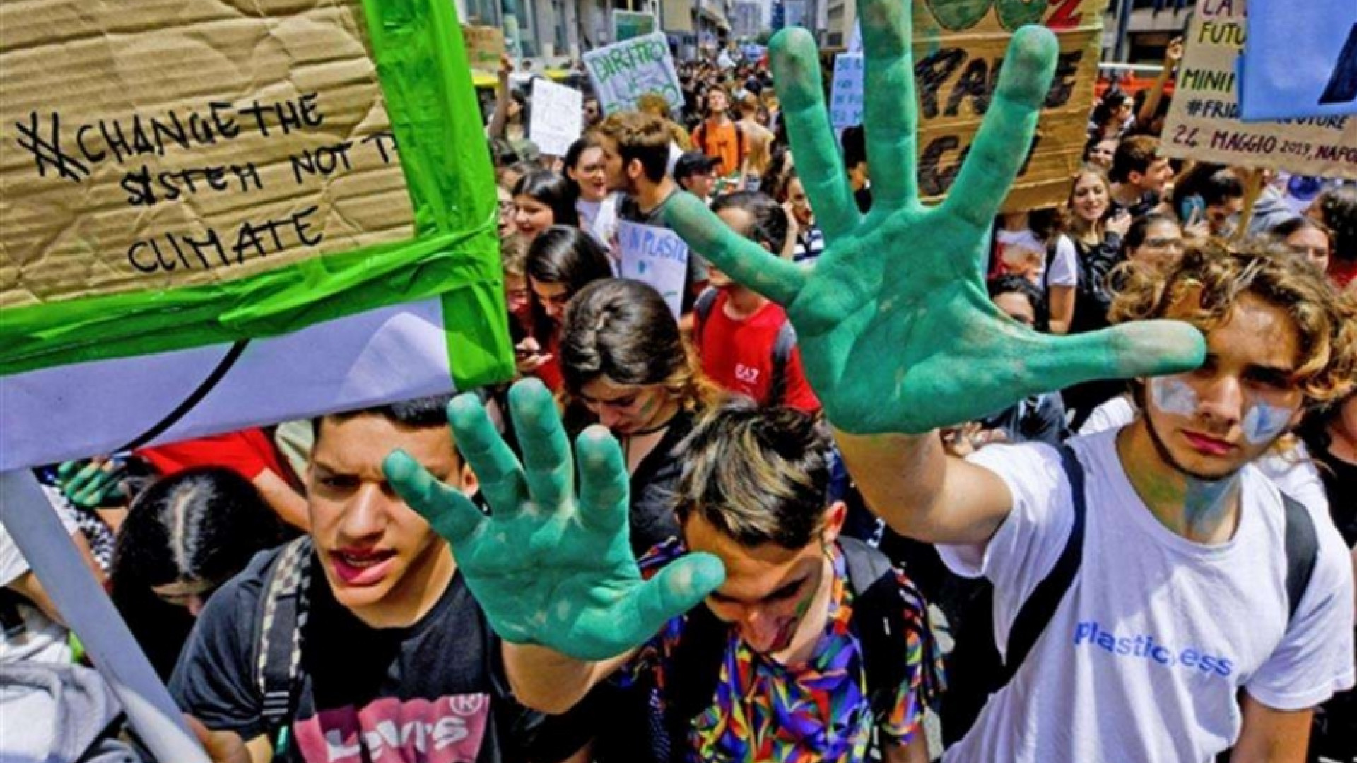Immagine di I giovani dei Fridays for future oggi tornano in piazza