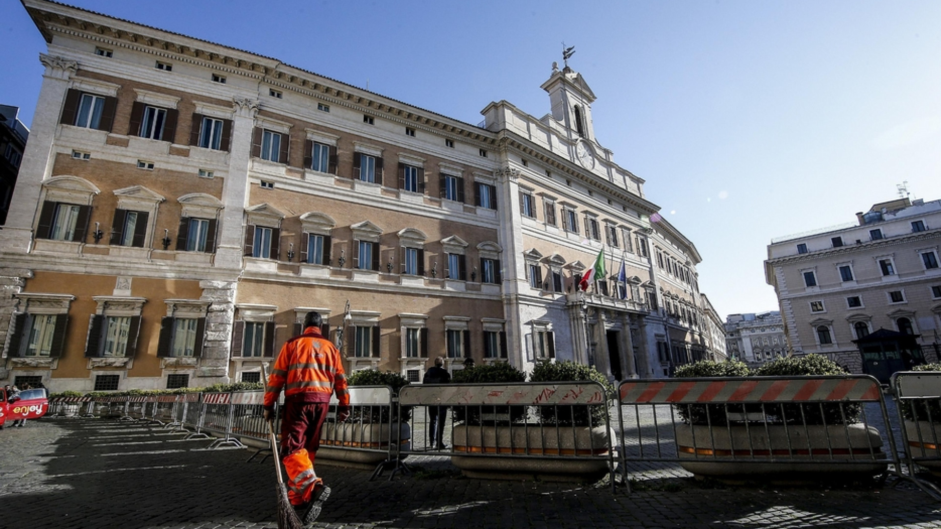 Immagine di Omofobia, 5 proposte di legge vaghe. Timori per la libertà di pensiero