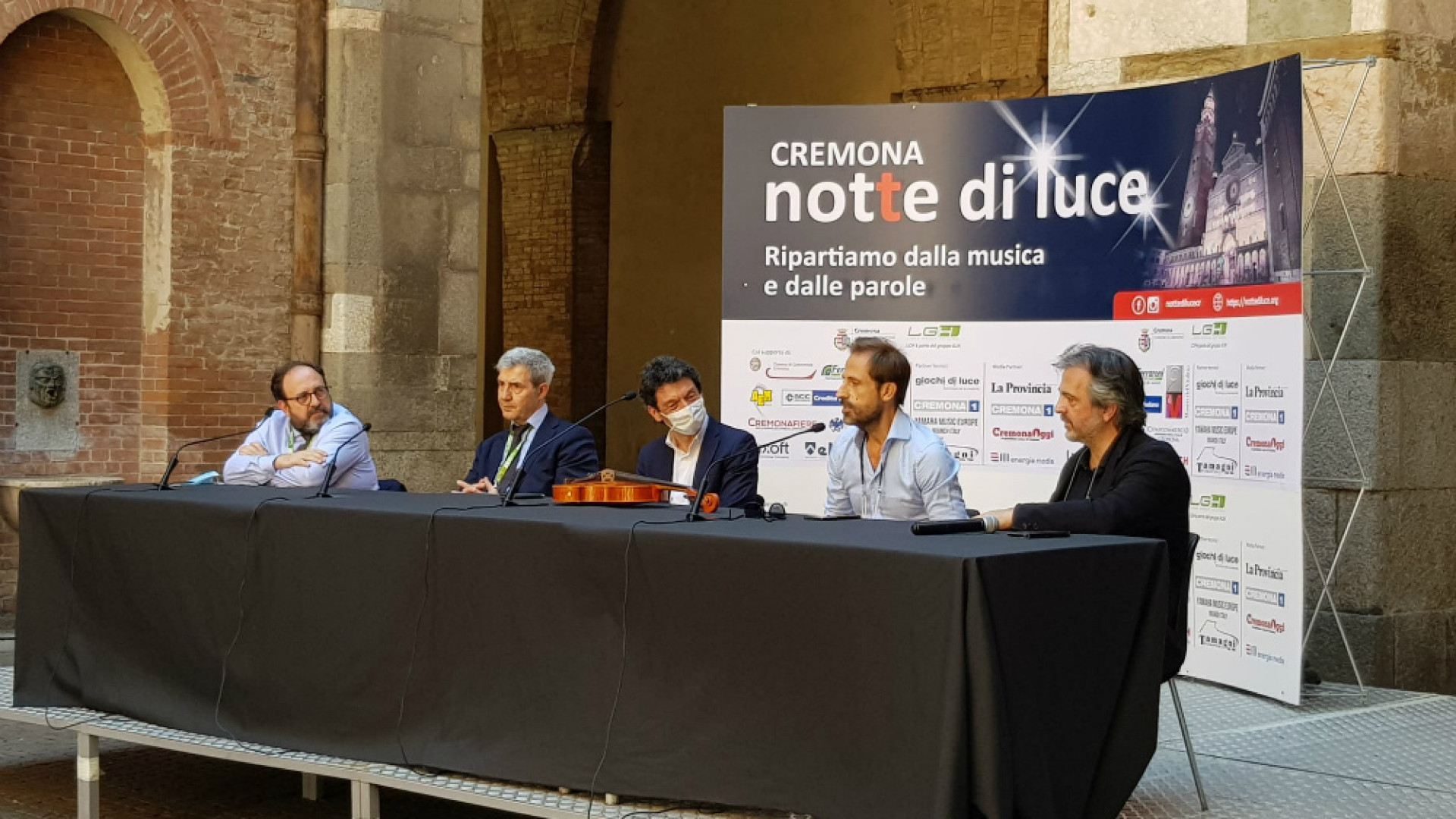 Immagine di Cremona notte di luce