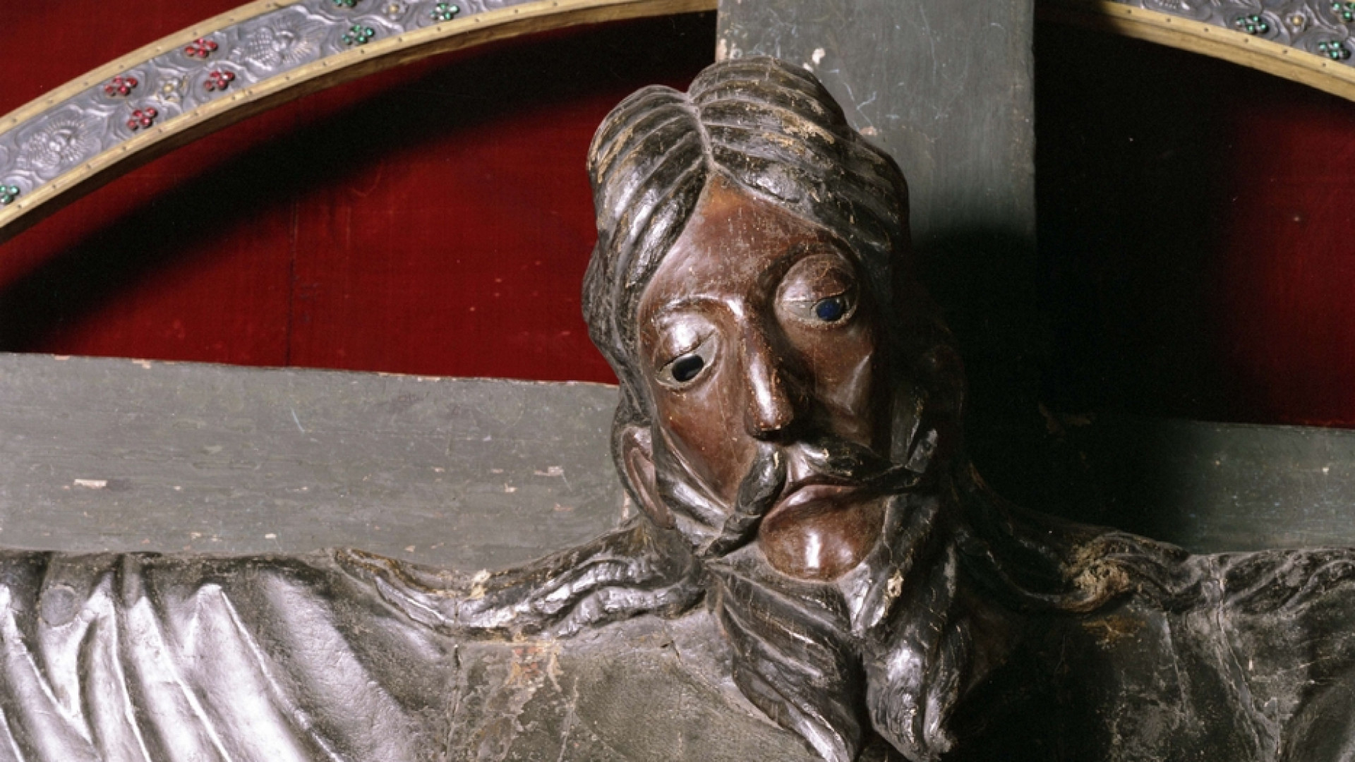 Immagine di Il Volto Santo di Lucca è la più antica statua lignea d'Occidente. Ecco le prove