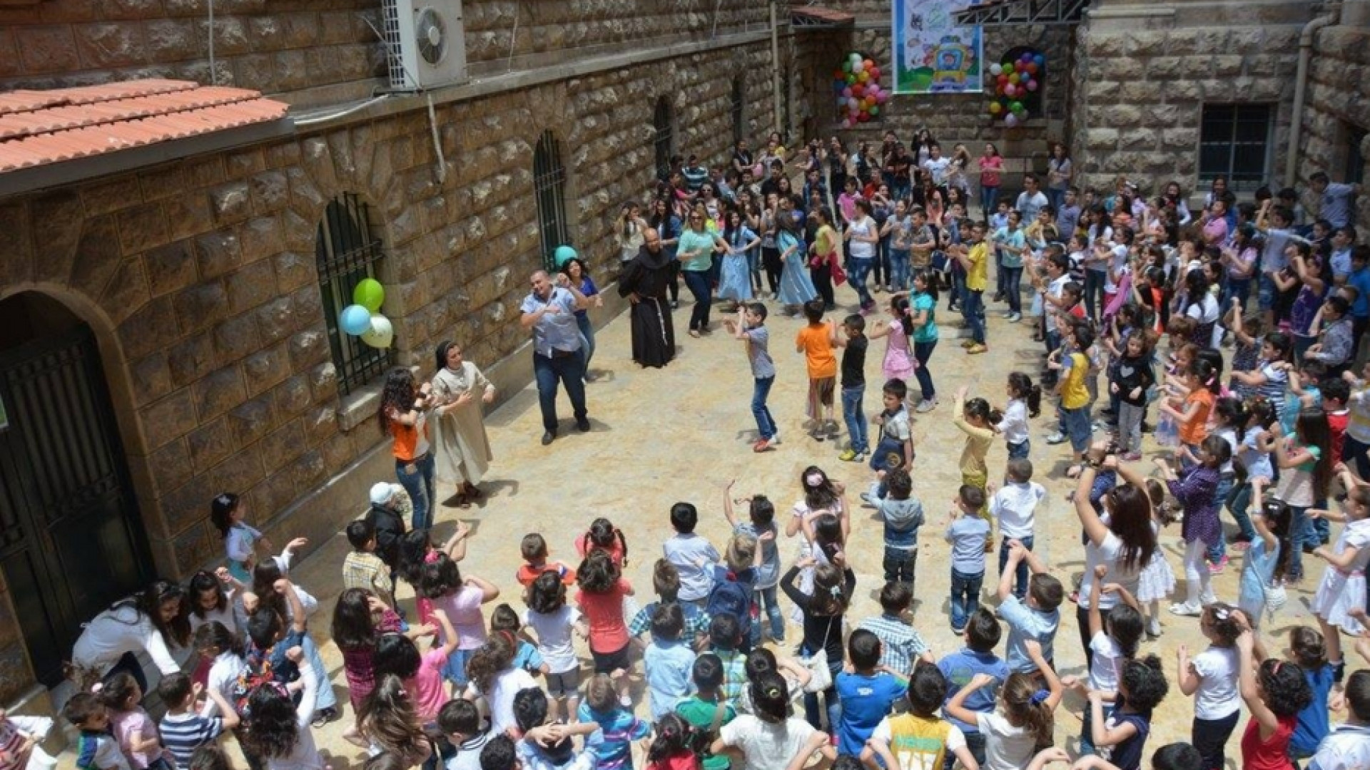 Immagine di Padre Ibrahim: «Nonostante tutto ad Aleppo si apre il campo estivo»