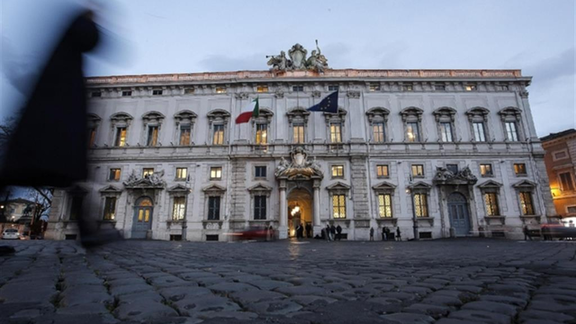 Immagine di Invalidità, con la pensione non si vive. La Consulta: aumentarla a 516 euro