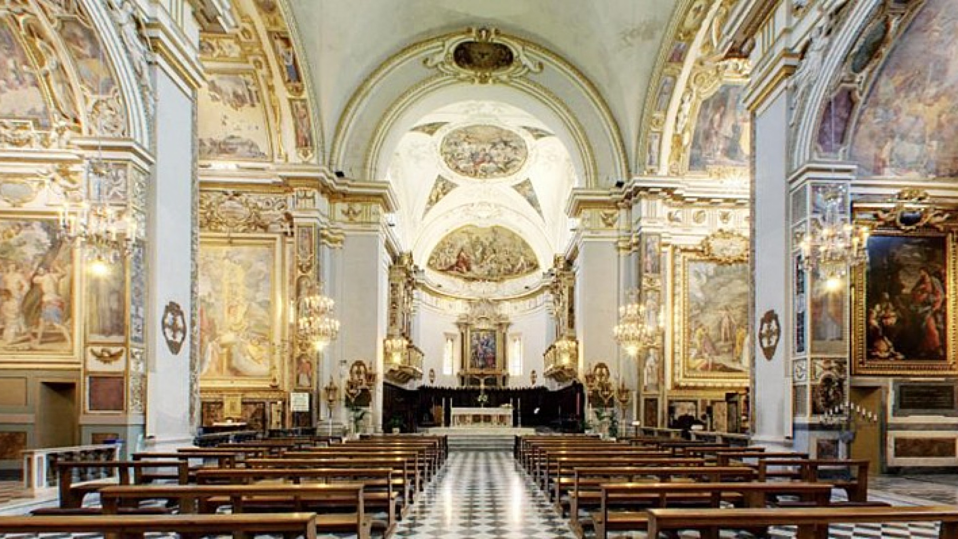 Immagine di Il Papa unisce le diocesi di Camerino e Fabriano «nella persona del vescovo»