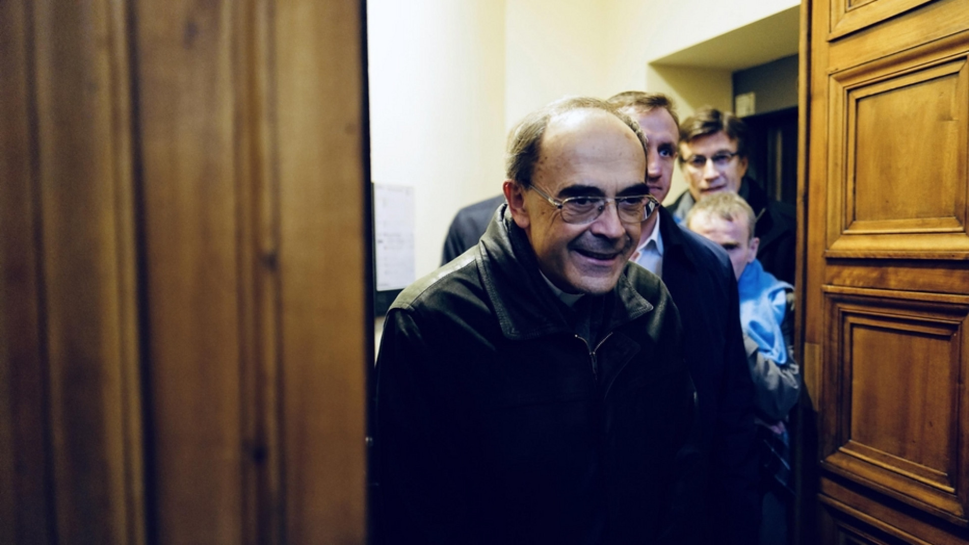 Immagine di Il cardinale Barbarin "cappellano" fra gli anziani in difficoltà