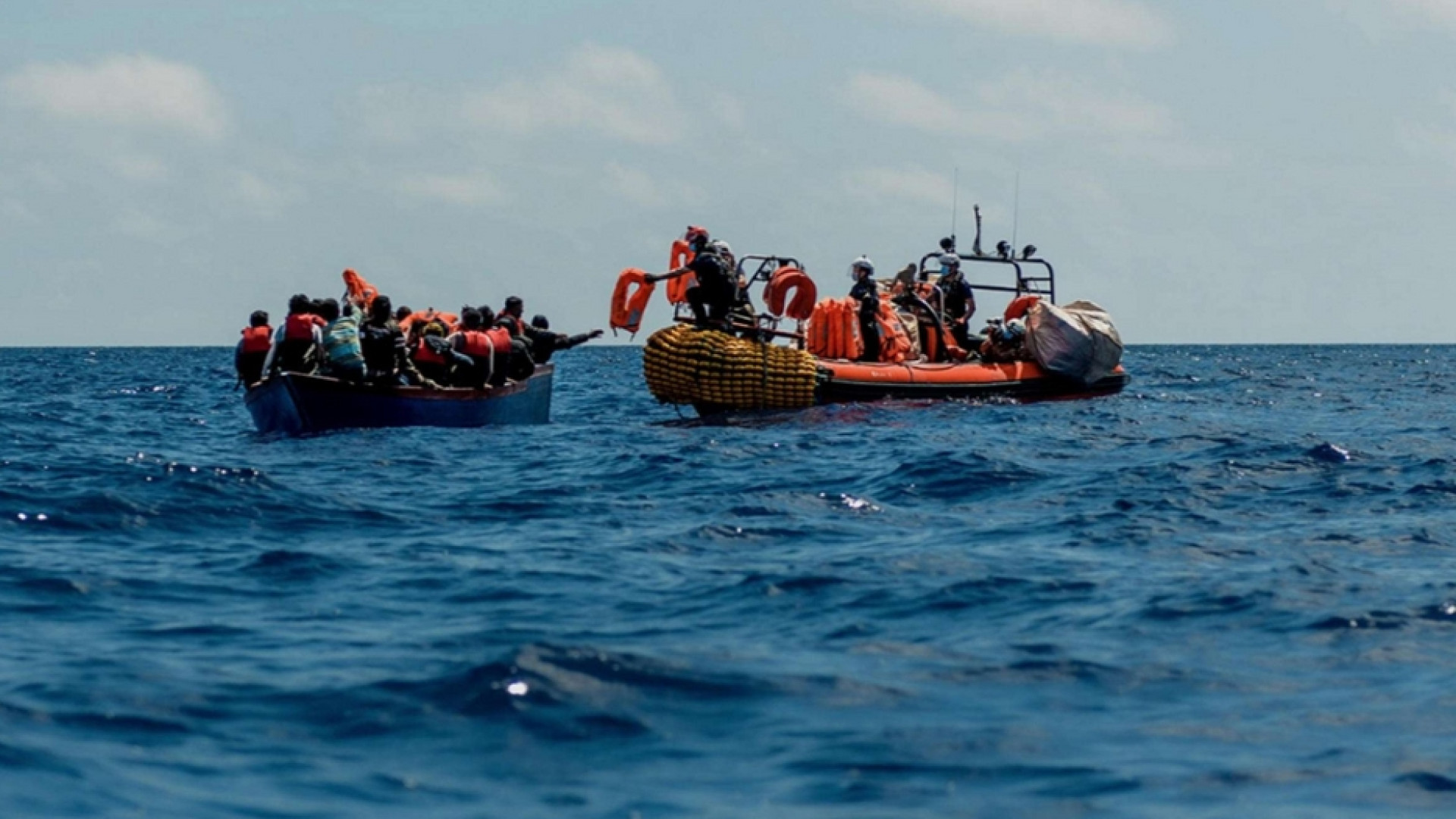 Immagine di Gli scafisti allargano il fronte. Altre ombre sui respingimenti