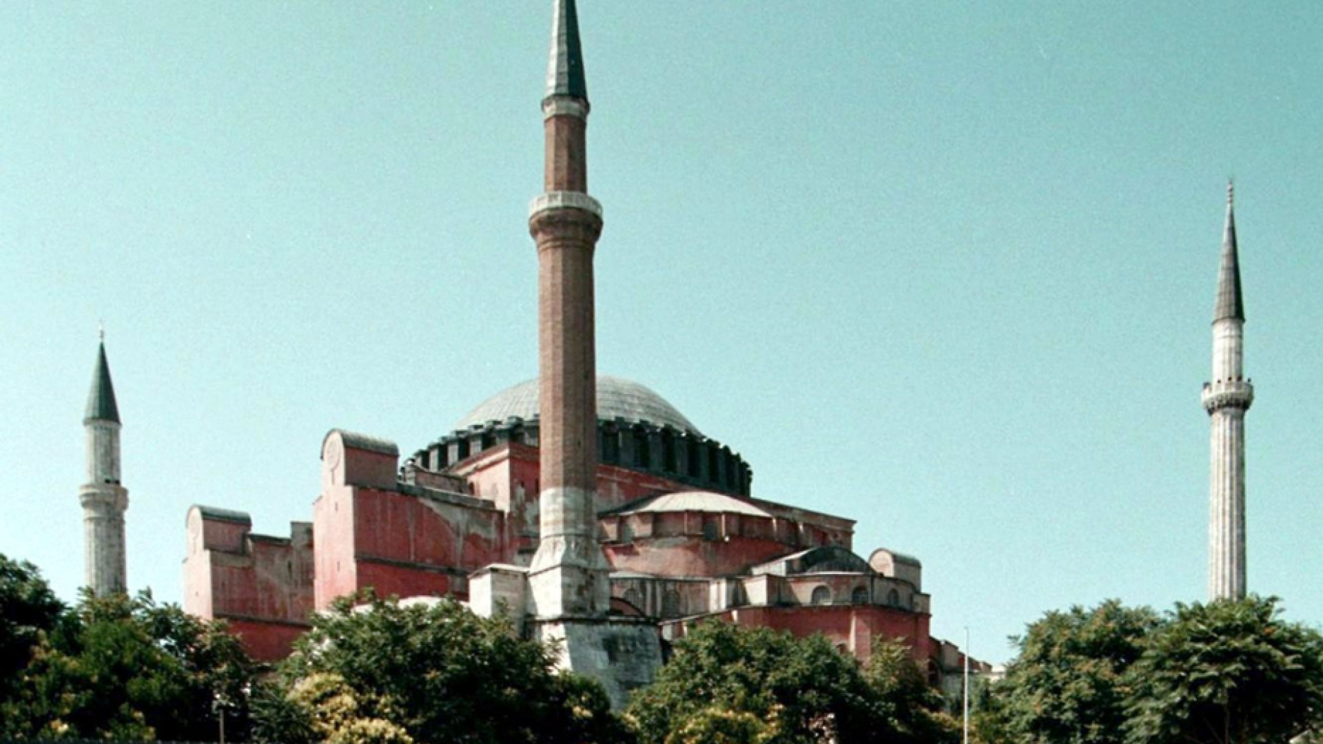 Immagine di Santa Sofia diventerà moschea? La decisione entro il 15 luglio