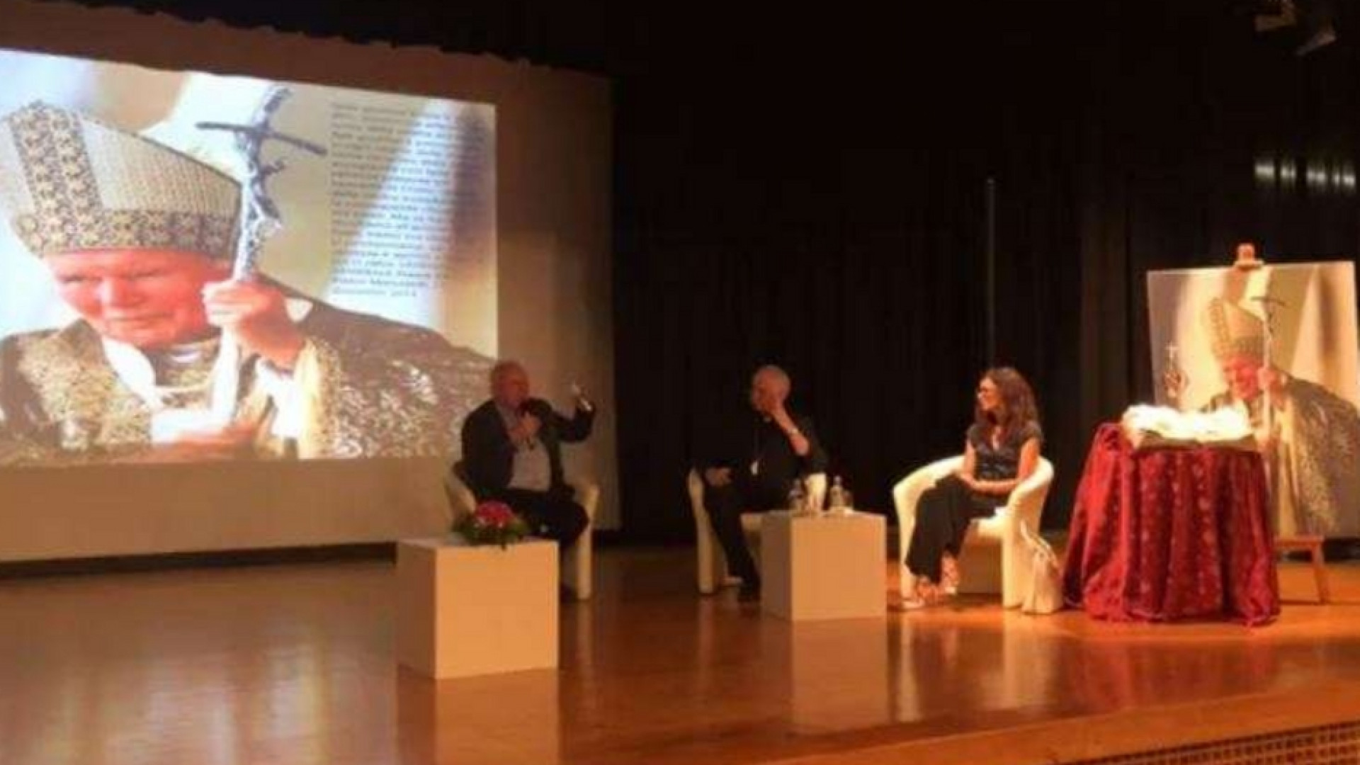 Immagine di Bibione ricorda Giovanni Paolo II, anche con le sue reliquie