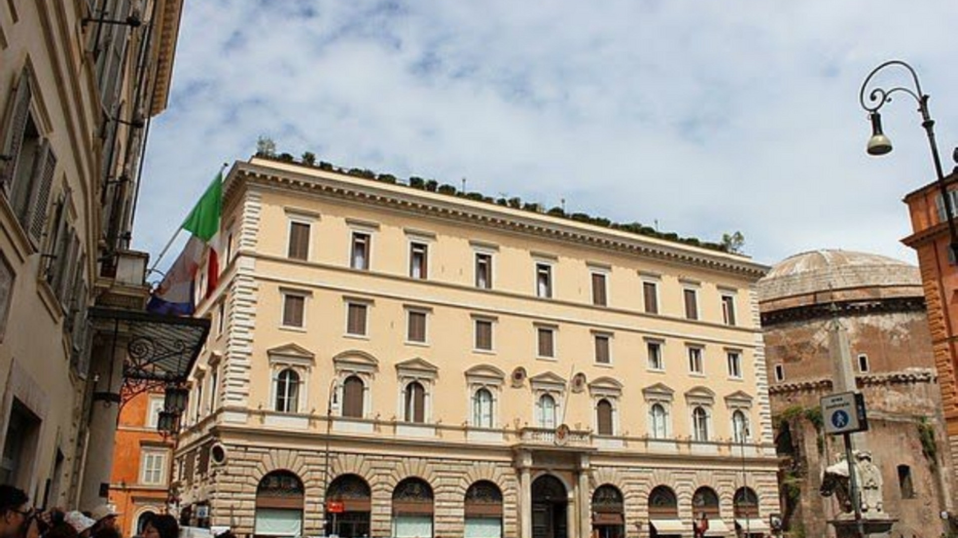 Immagine di Come cambia la diplomazia vaticana. Italiani quattro dei sette volti nuovi