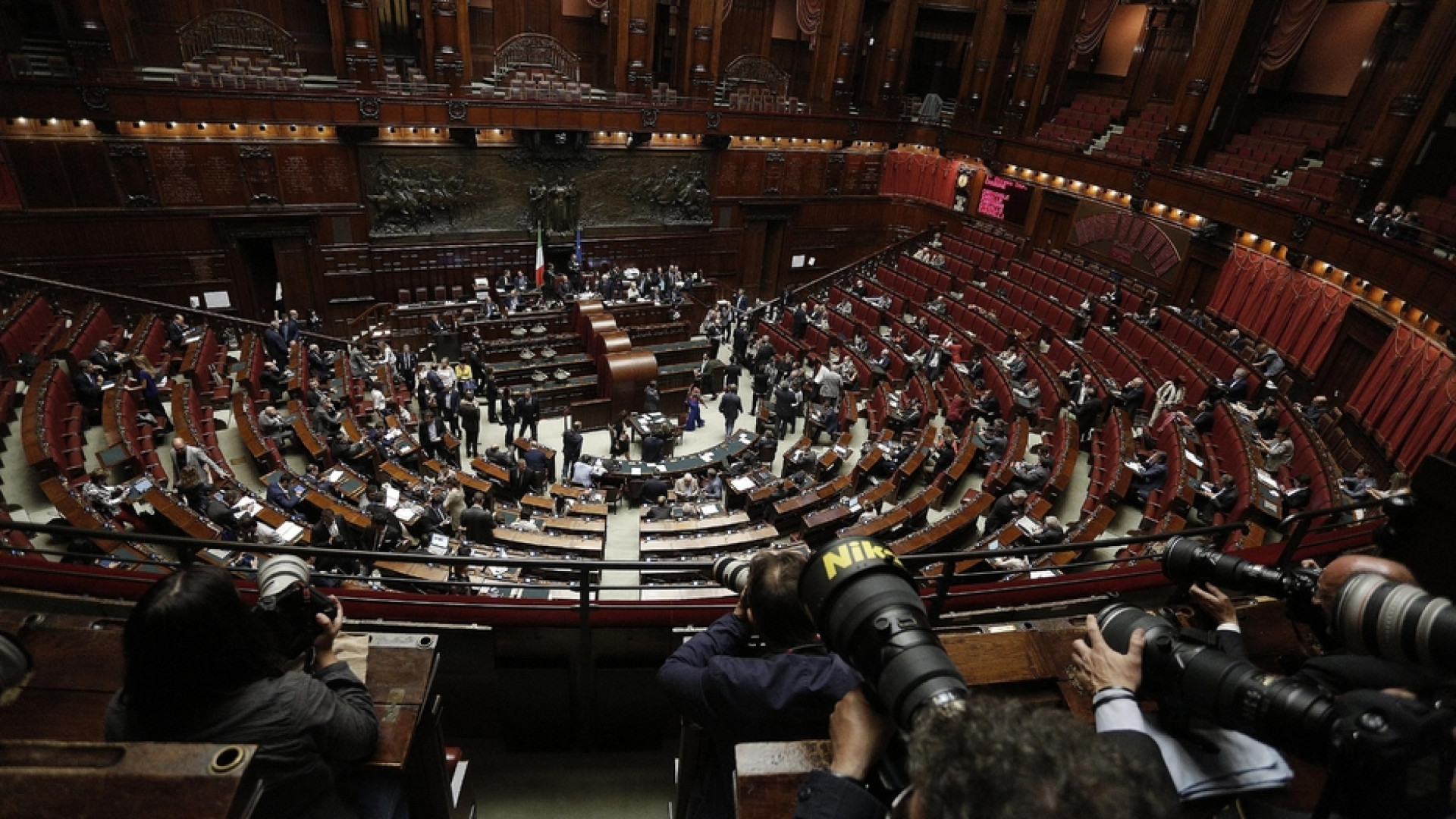 Immagine di No a discriminazioni omofobe, ma senza «conflitti di diritti»