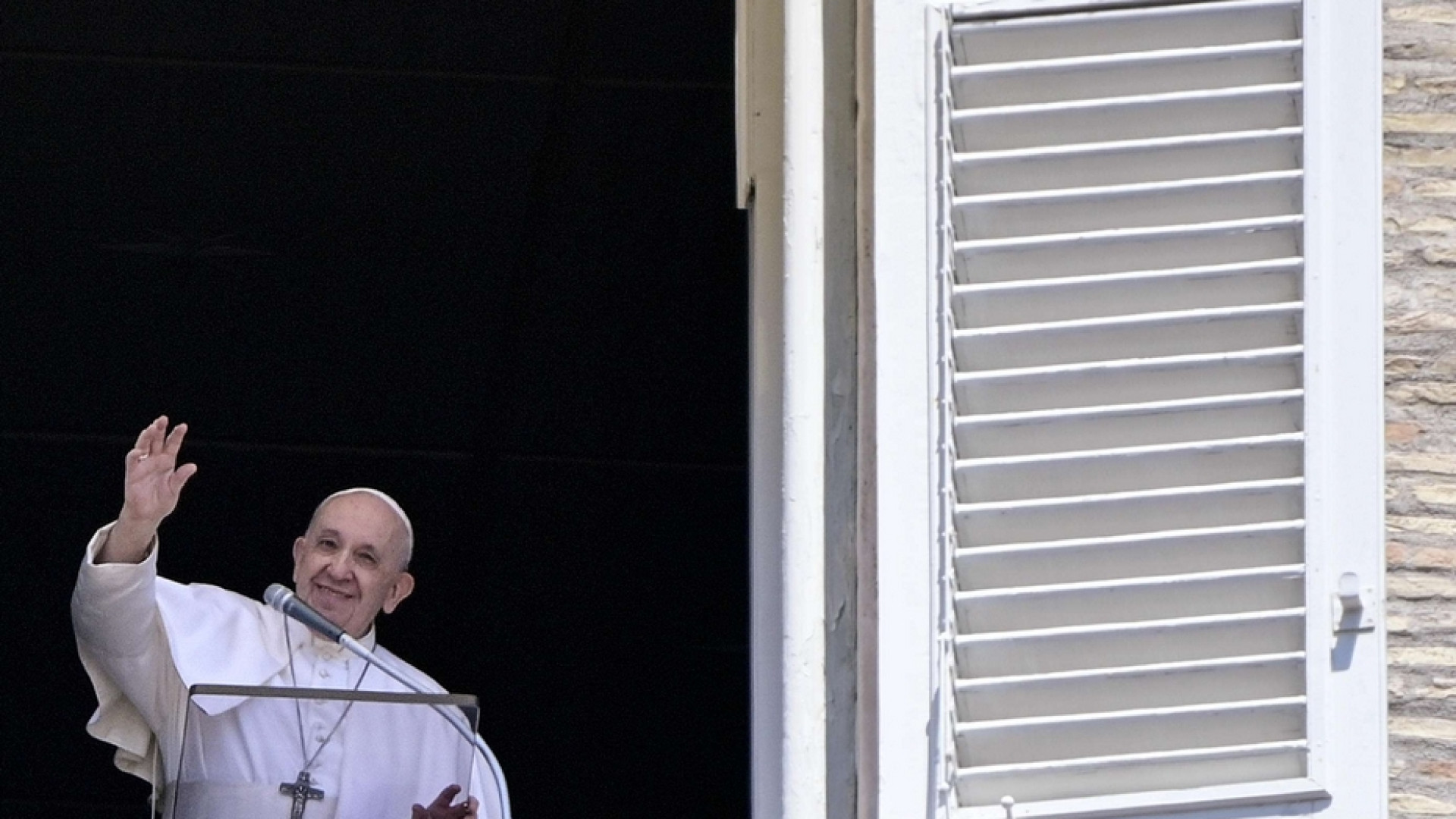 Immagine di Papa ai giovani, fate gesto tenerezza verso gli anziani