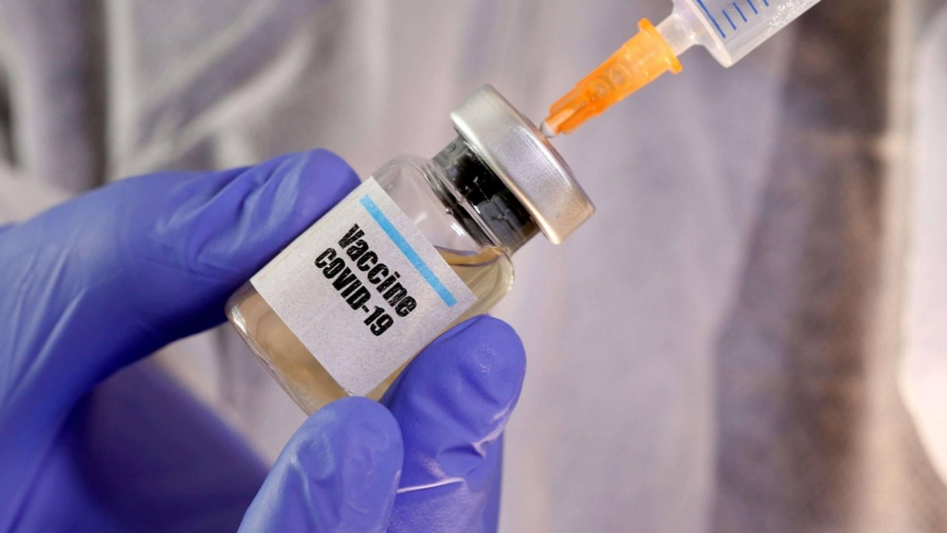 Immagine di Vaccino, testare il virus su soggetti sani è il nodo etico