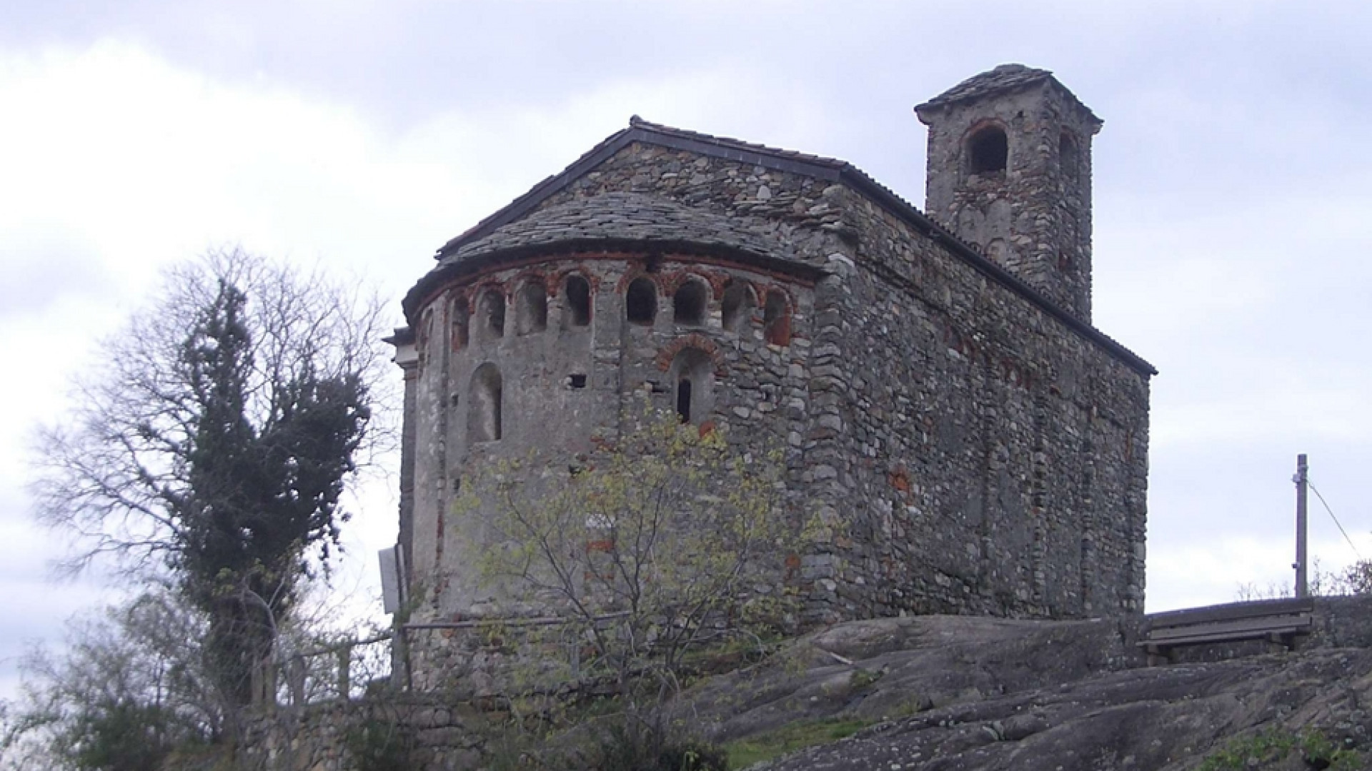 Immagine di In Piemonte e Valle d’Aosta salgono a 23 le chiese che si aprono con un'App