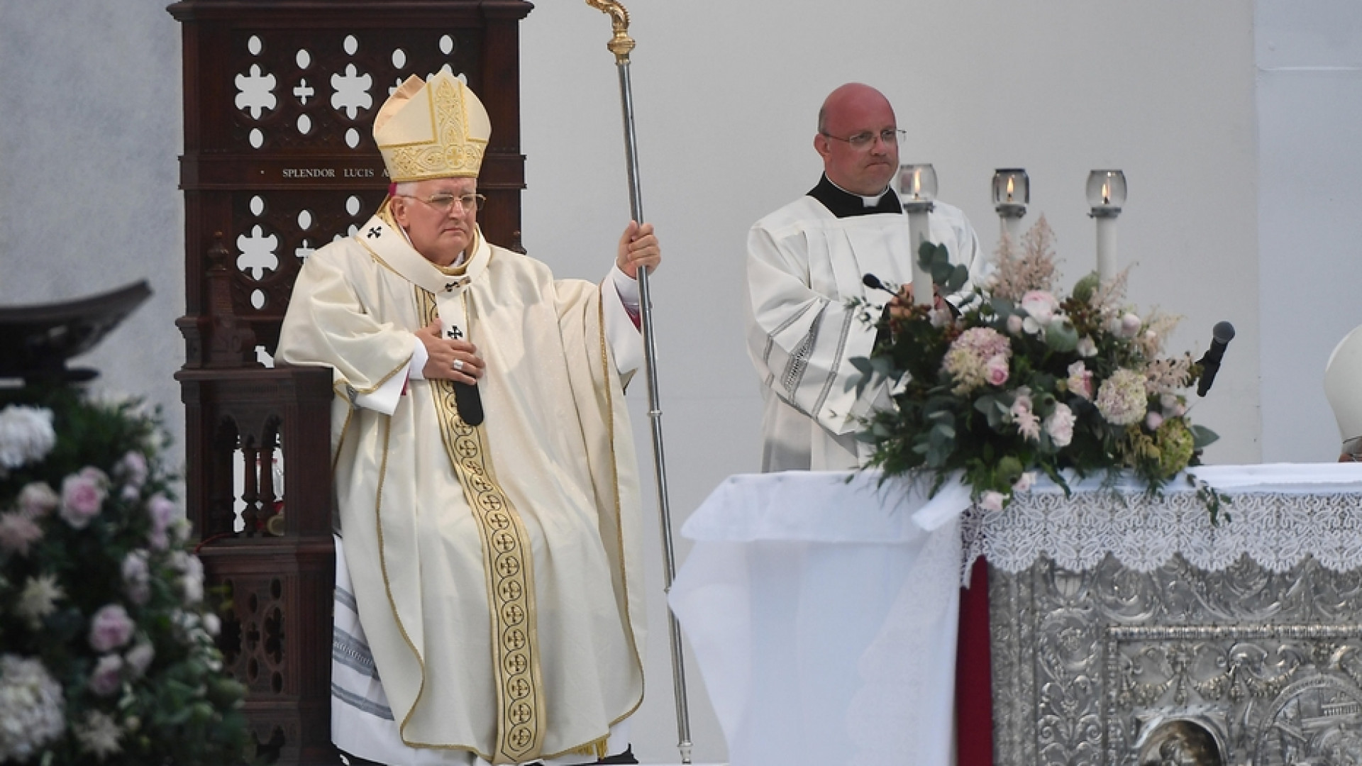 Immagine di «Tre impegni per Genova», la prima lettera dell'arcivescovo Tasca