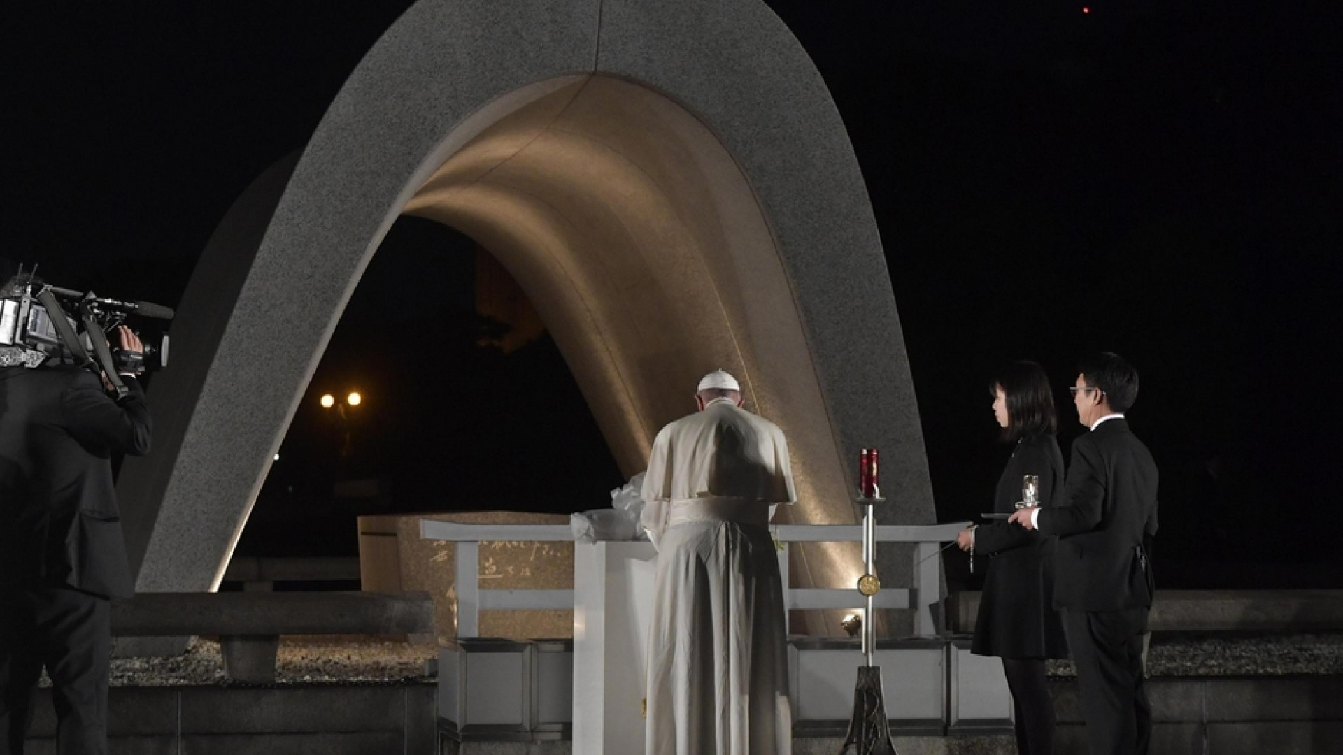 Immagine di Il Papa: «L'uso e il possesso di armi atomiche sono immorali»