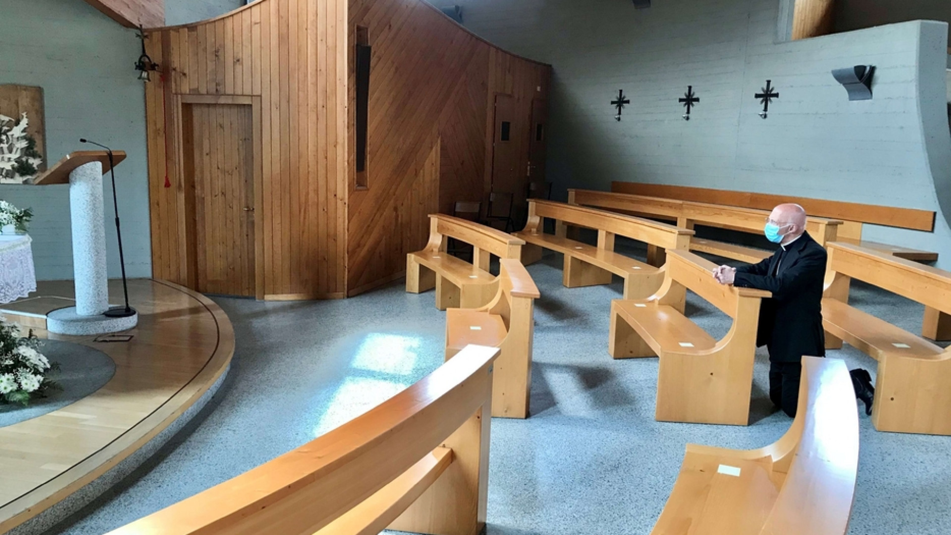 Immagine di In Trentino il cardinale Bagnasco prega Maria, Nostra Signora d'Europa