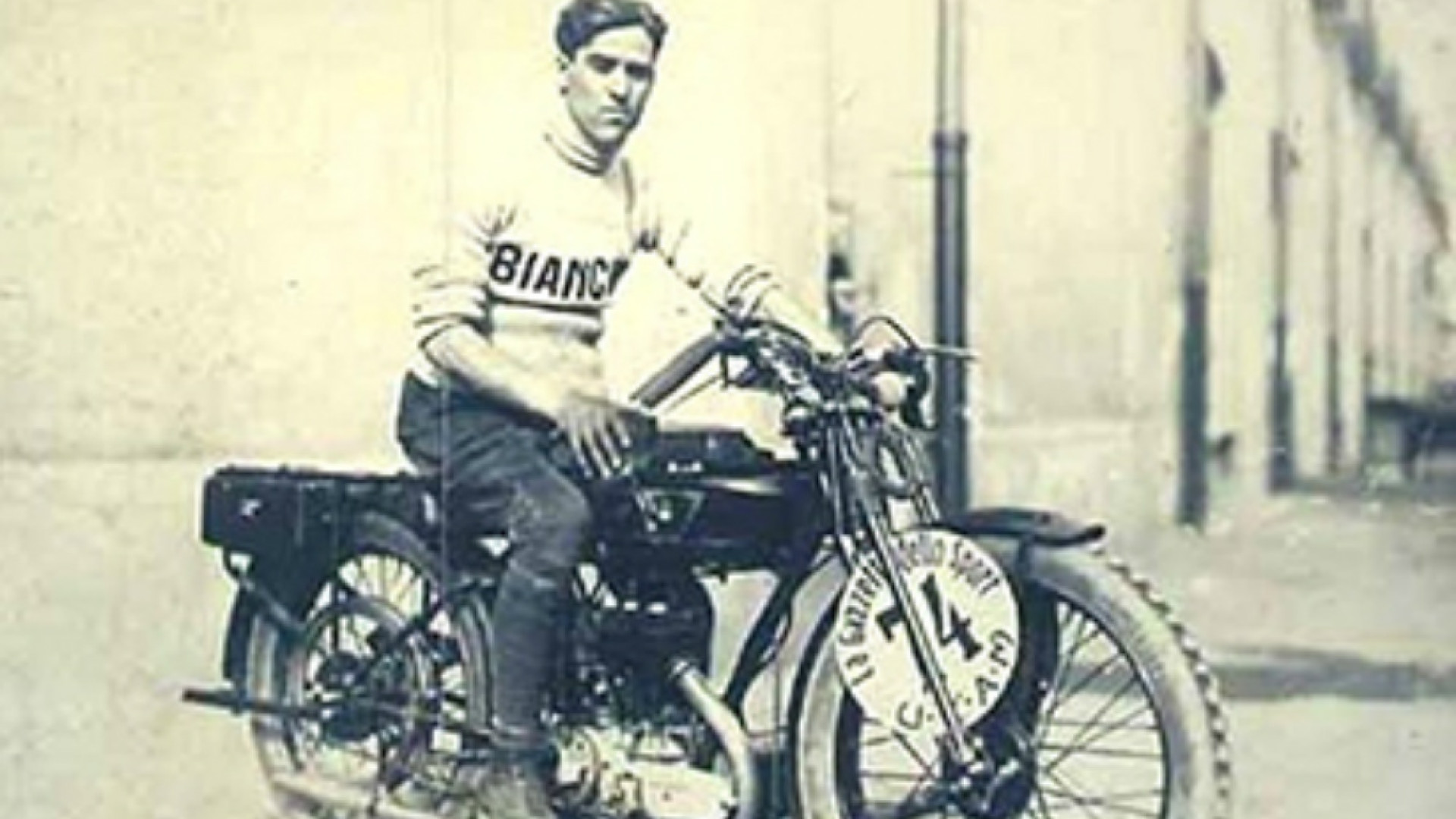 Immagine di Nuvolari, a Cremona l’esordio in moto