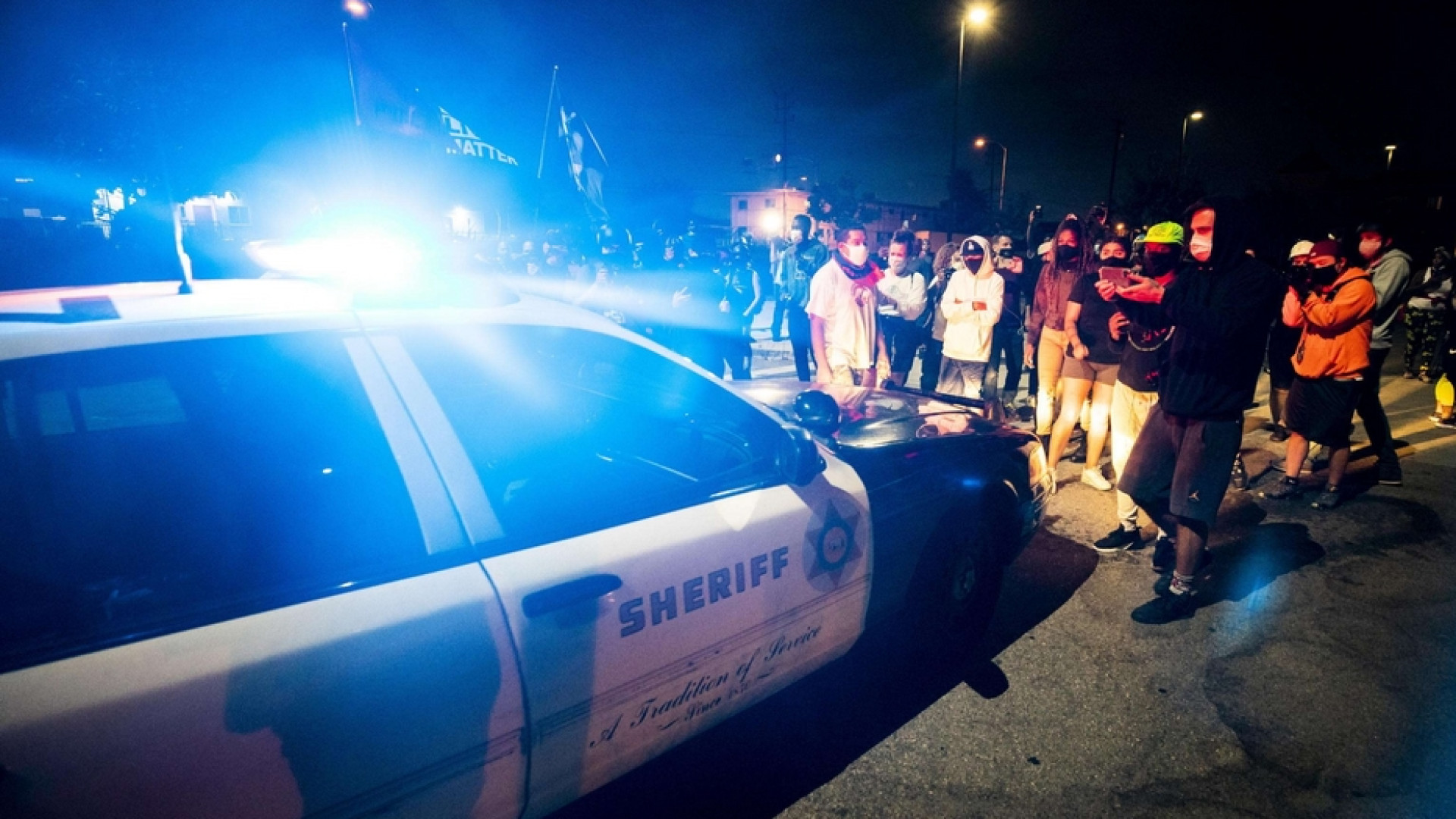 Immagine di Poliziotti uccidono un altro afroamericano. Trump vola a Kenosha e attacca