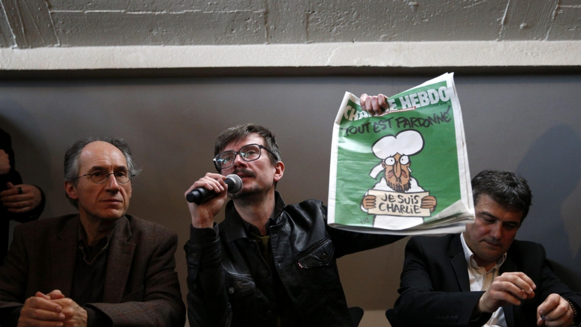 Immagine di Al via processo per la strage, Charlie Hebdo ripubblica le vignette su Maometto