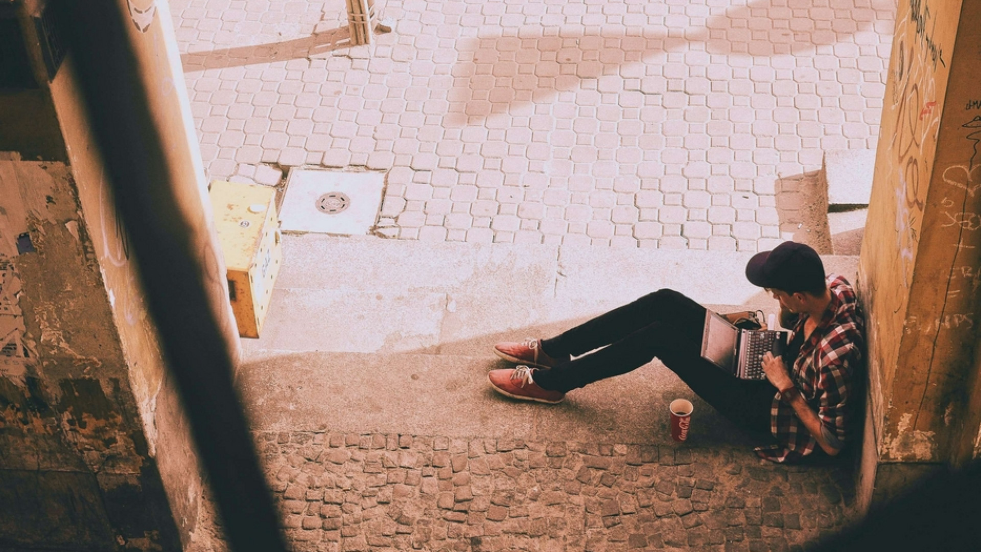 Immagine di I ragazzi durante il lockdown. Le relazioni salvate dai social