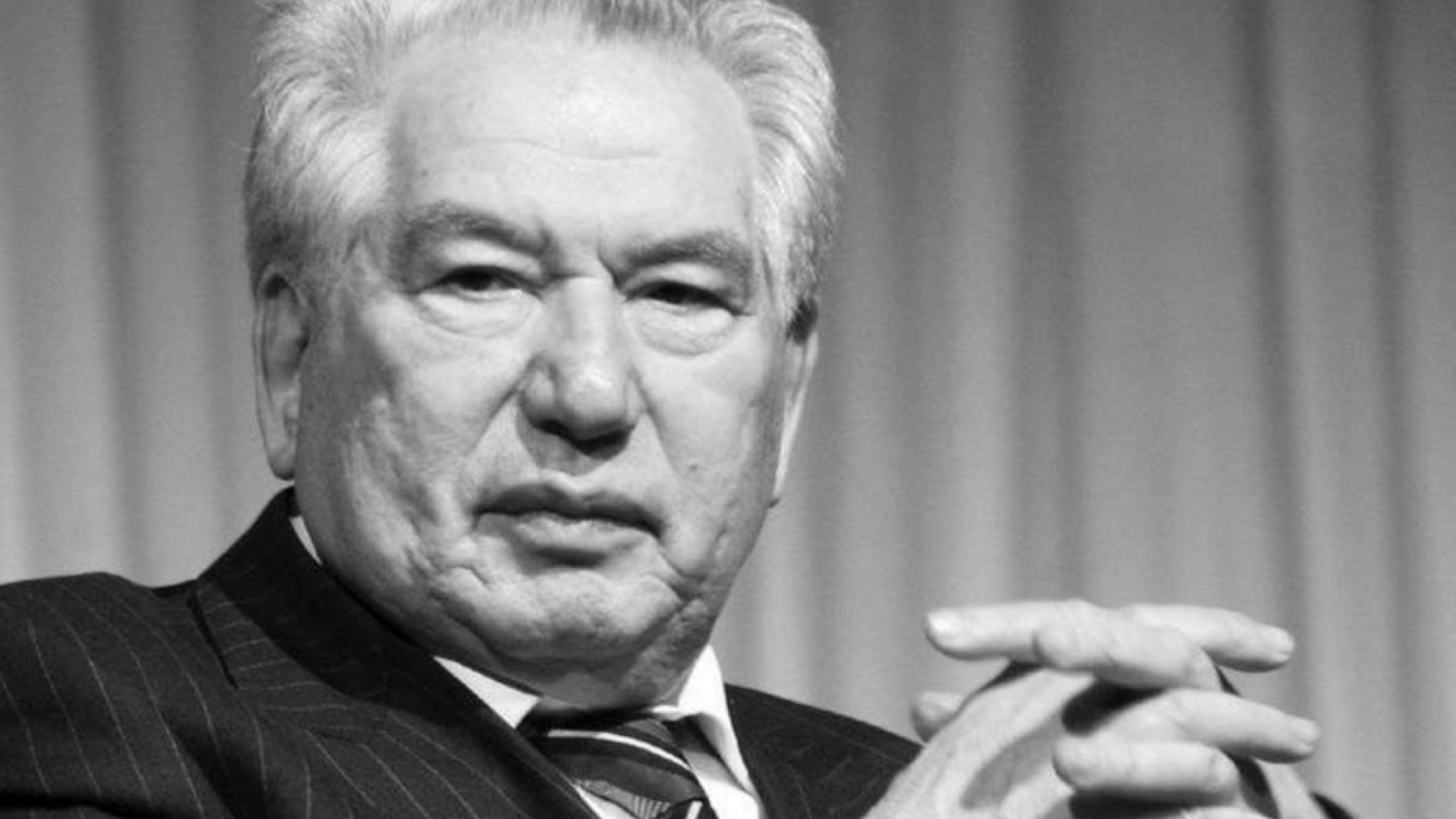 Immagine di Ajtmatov il sovietico: sorprendente e attuale