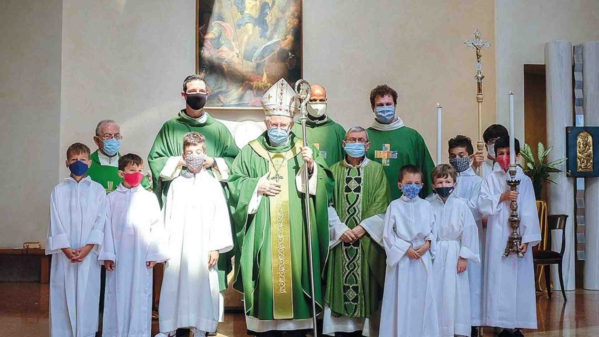 Immagine di Bussolengo. Quarantesimo della parrocchia di Cristo Risorto