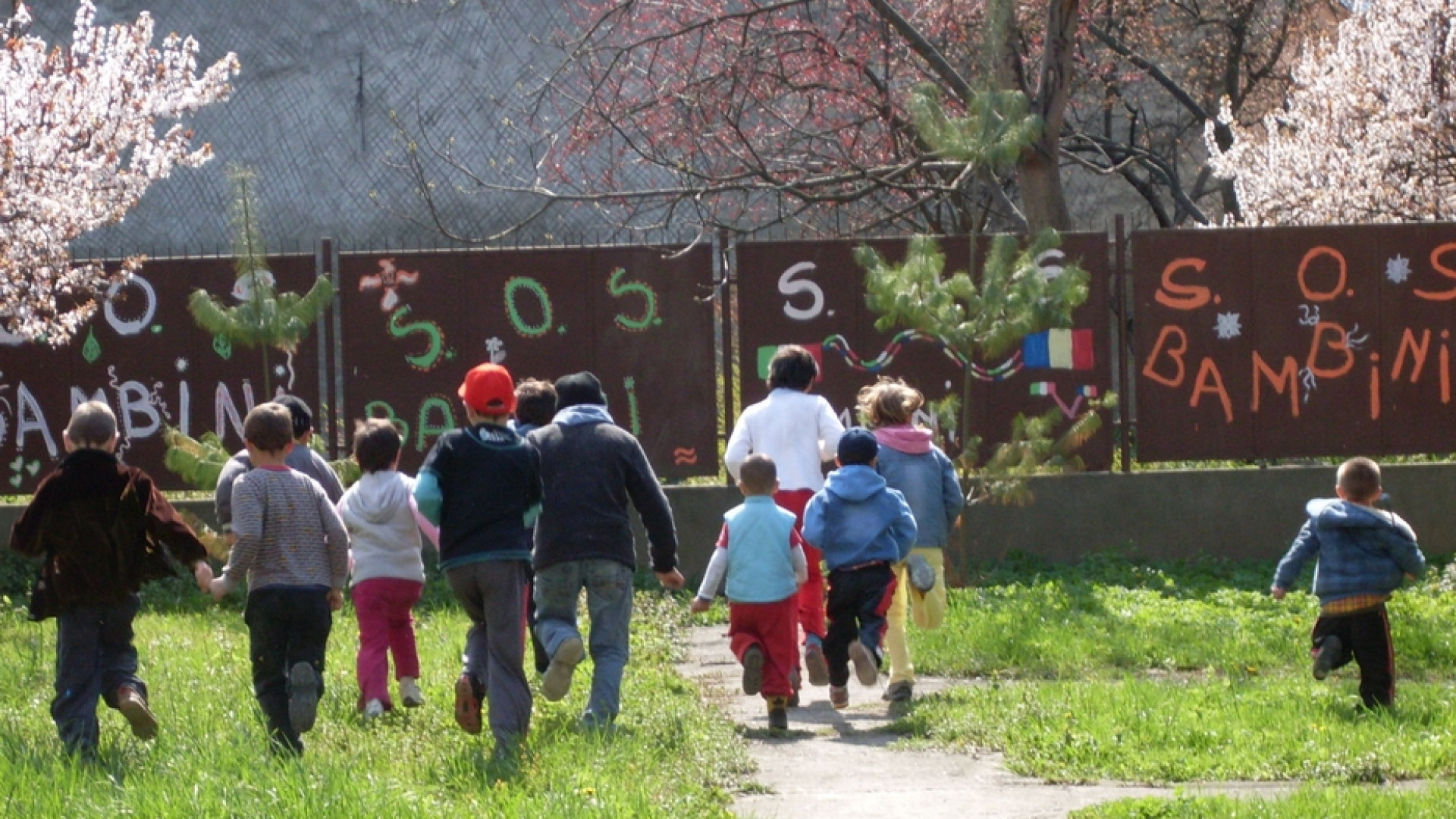 Immagine di Duemila famiglie pronte ad accogliere. La campagna del Forum