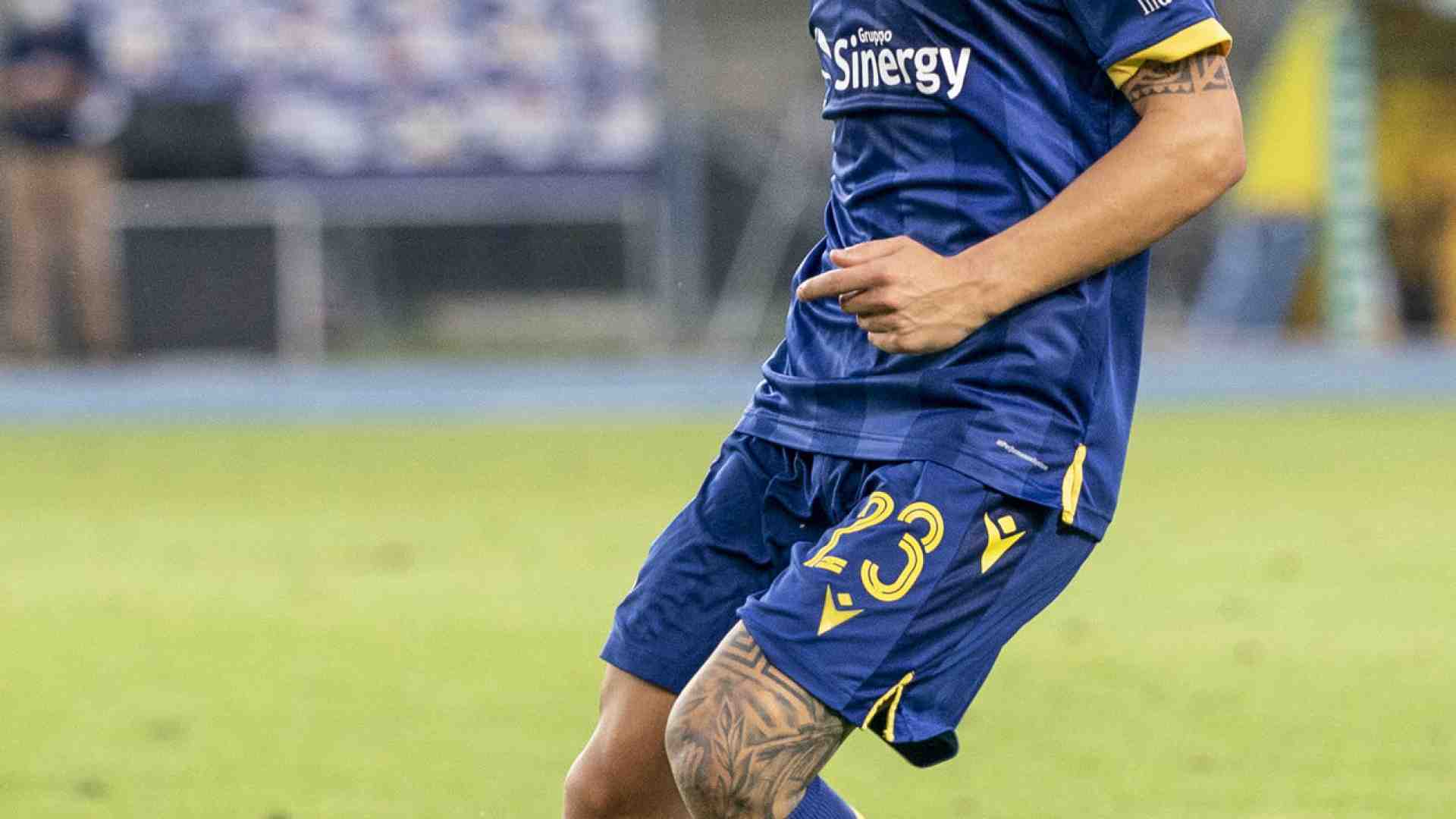 Immagine di Nello 0-0 tra Hellas e Roma vincono i pali 2-1