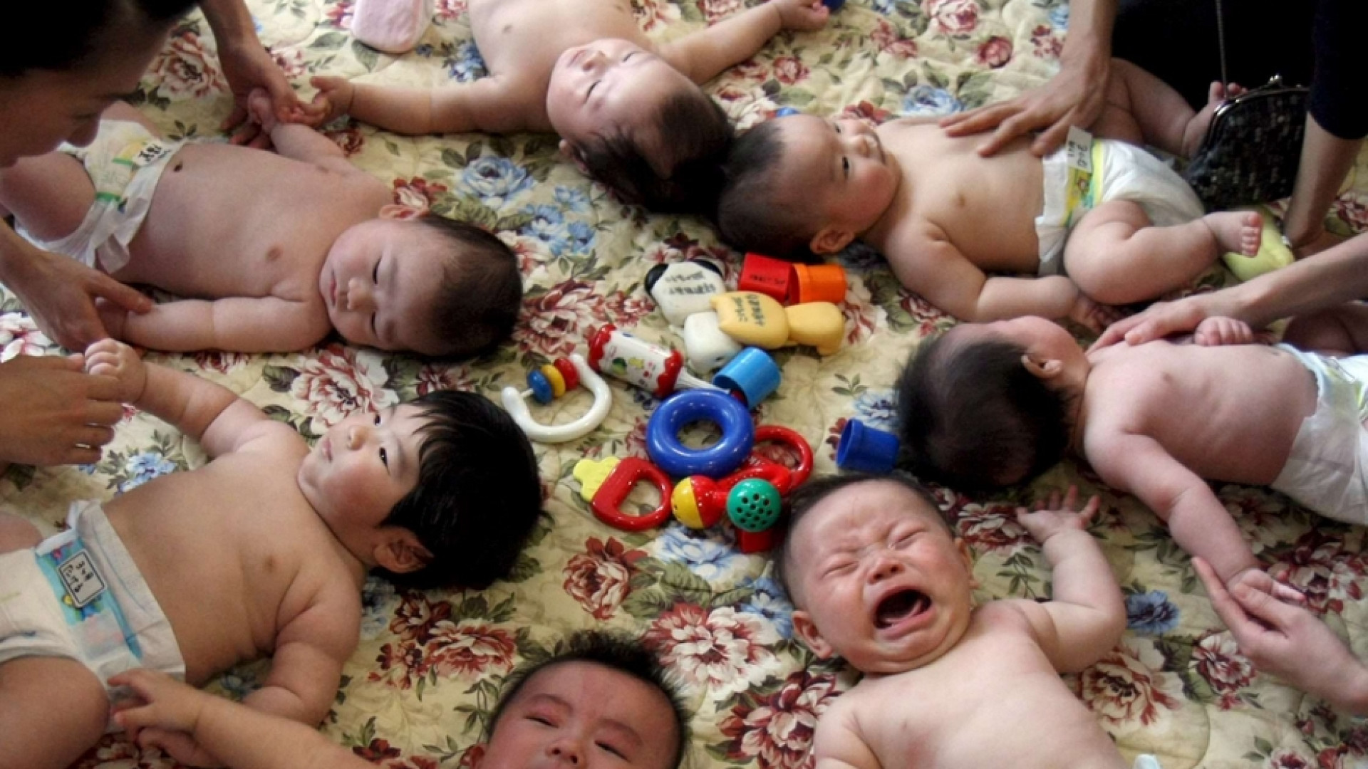 Immagine di La Cina reclama i bebè «surrogati» rimasti all'estero per la pandemia