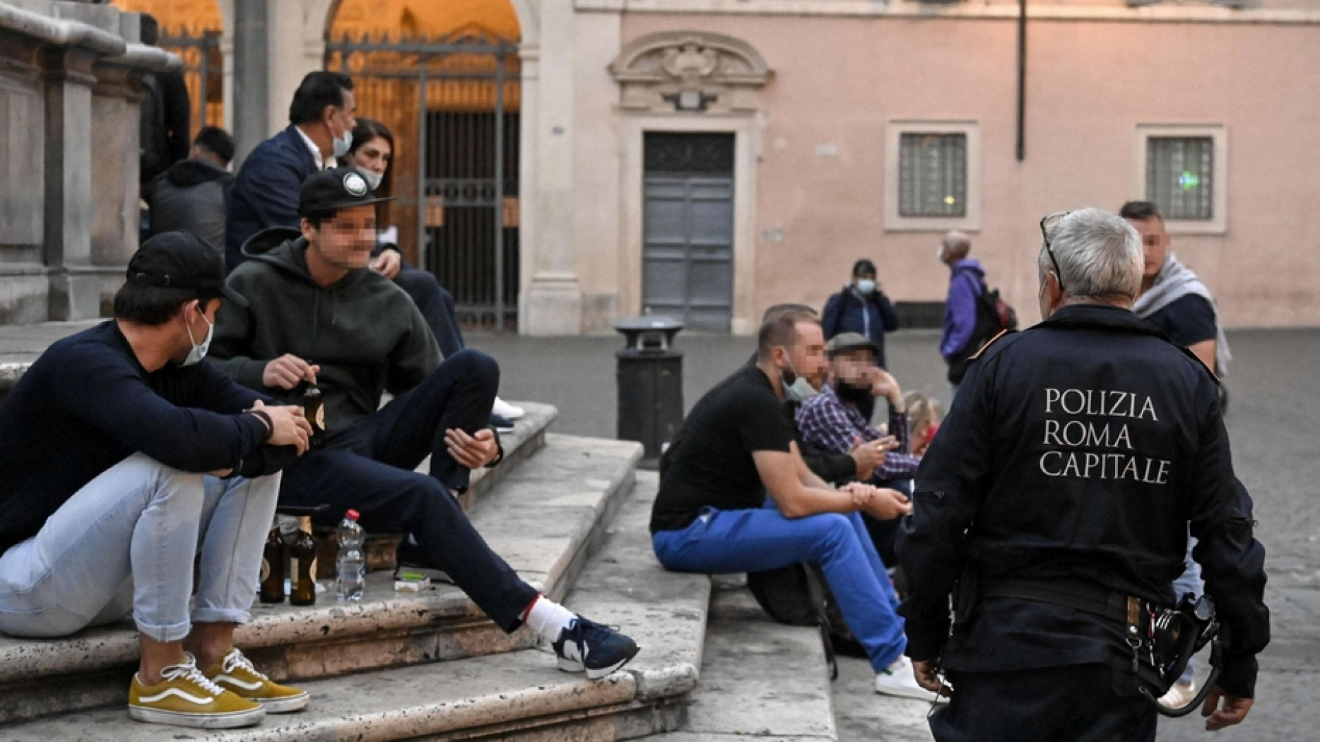 Immagine di Nuovi contagi e vittime in leggero calo
