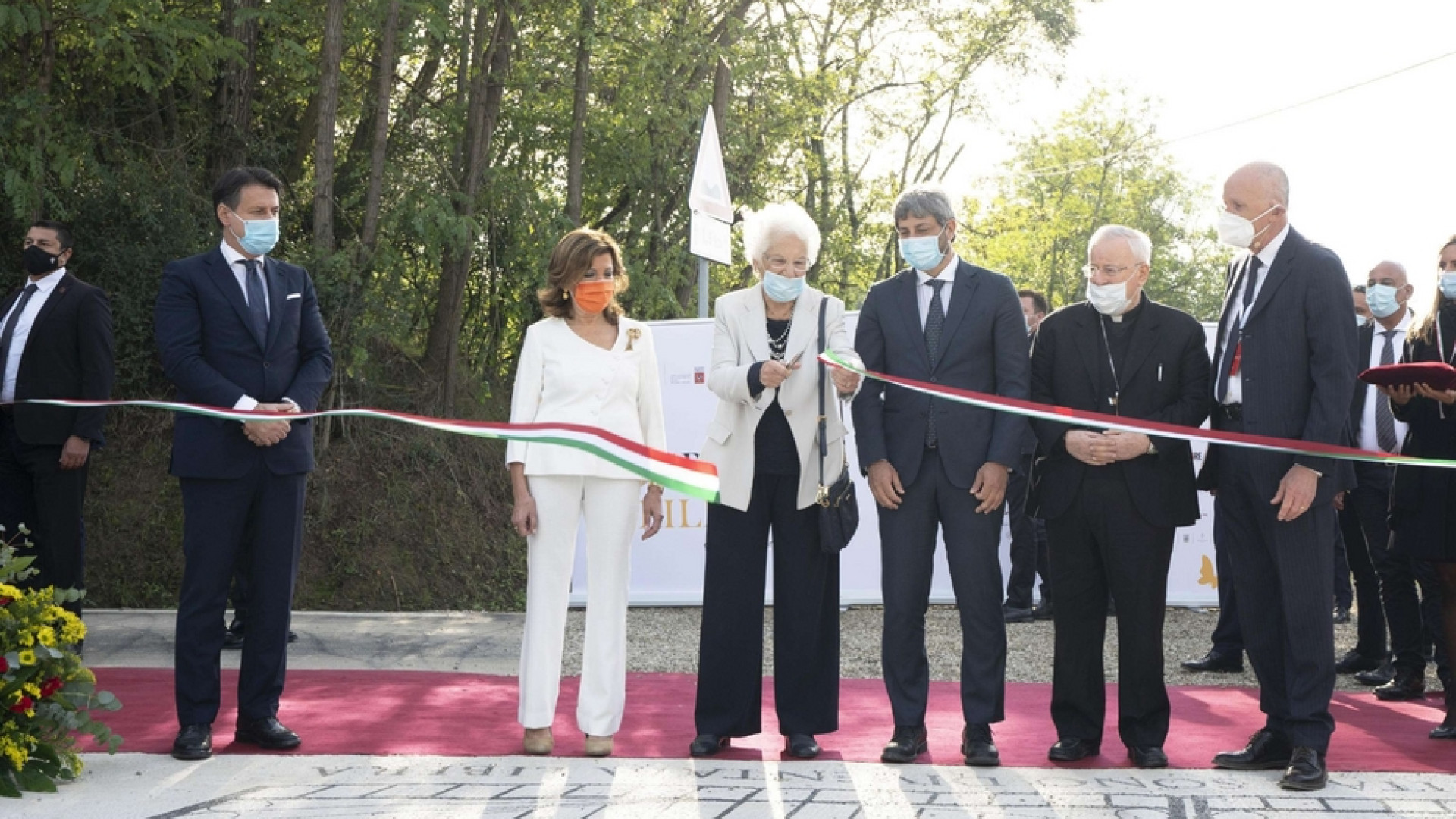 Immagine di Segre inaugura l'Arena di Janine, intitolata alla ragazzina "scartata"