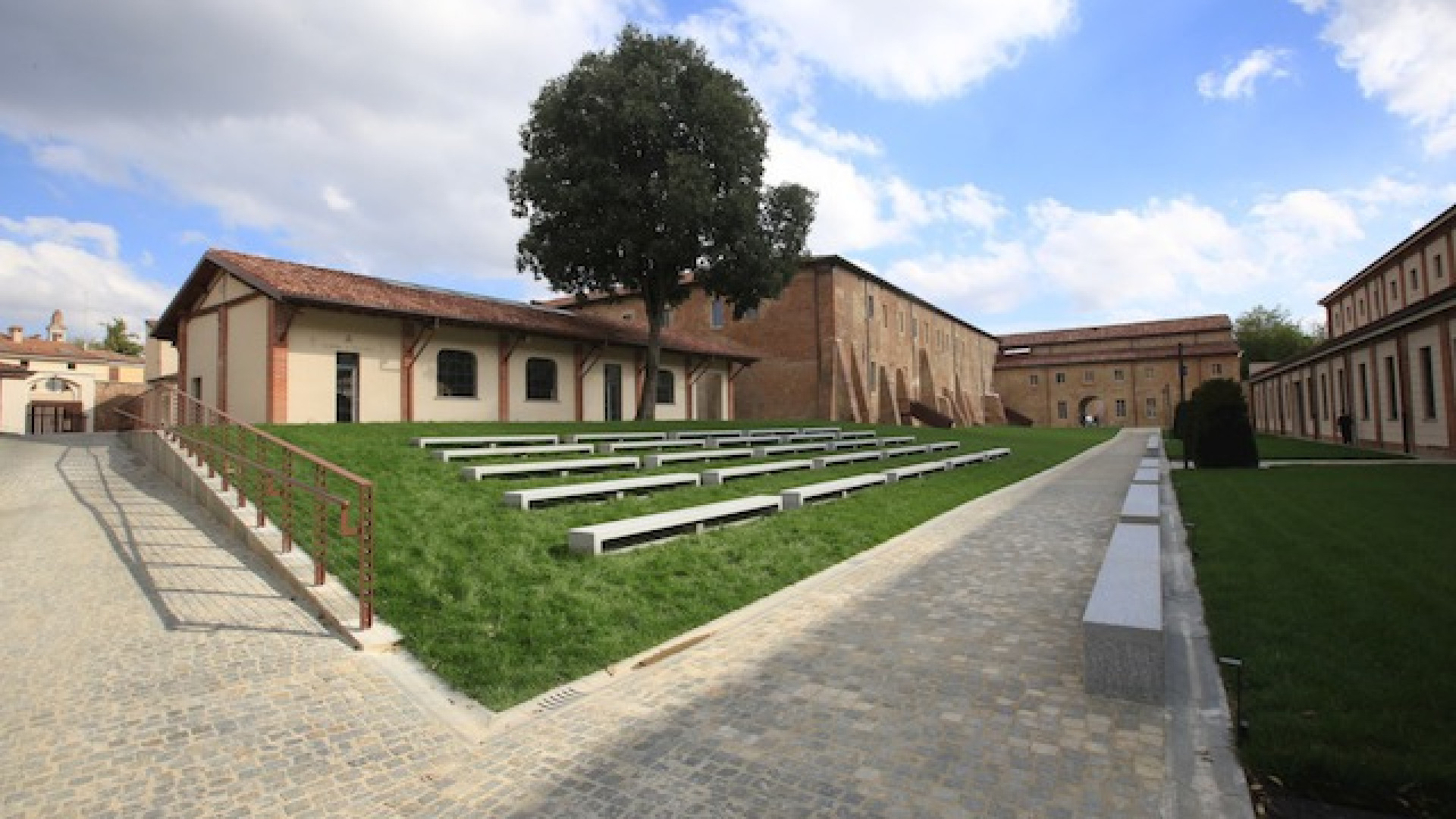 Immagine di All’Università Cattolica effetto Santa Monica sulle iscrizioni