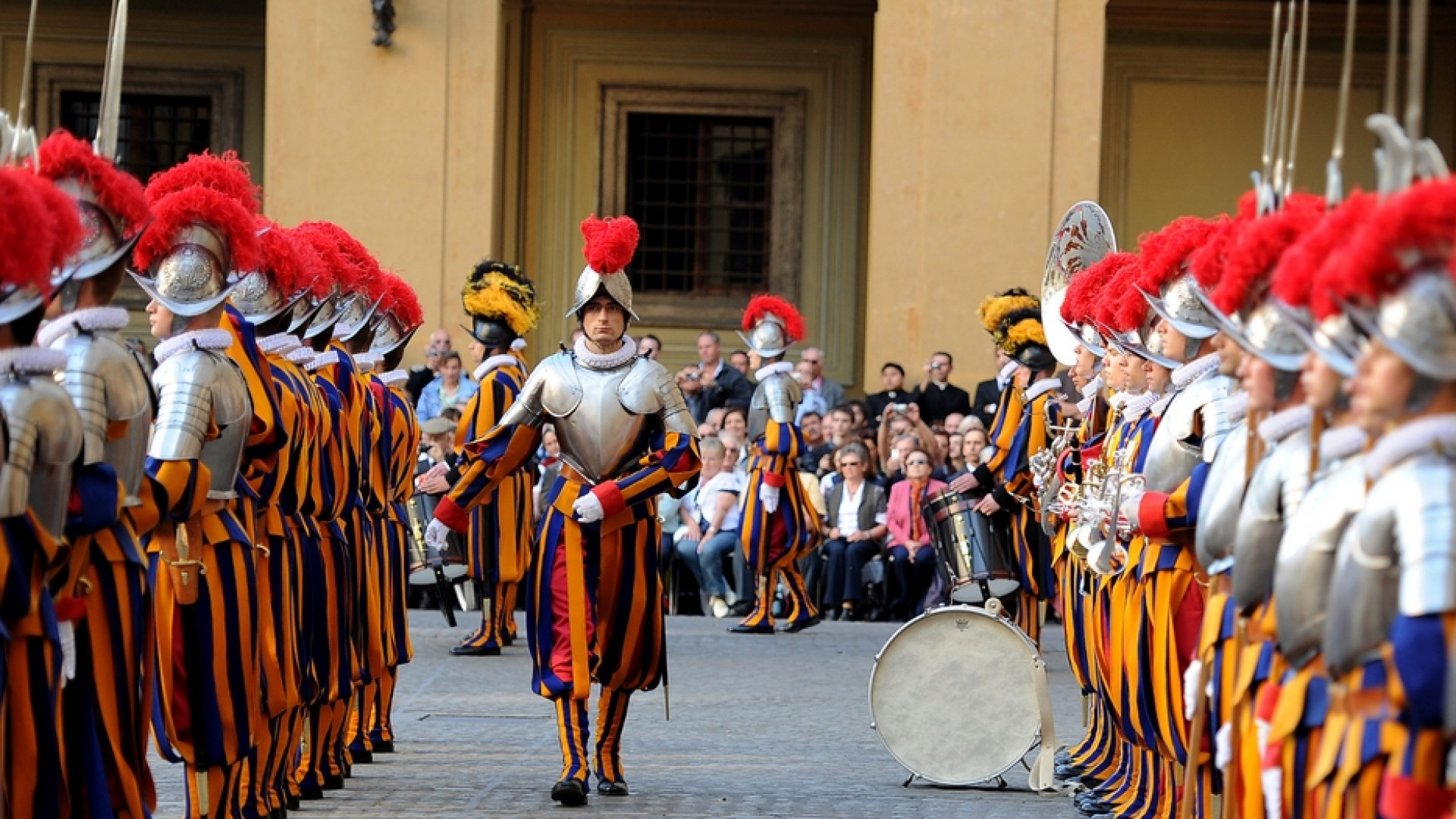 Immagine di Quattro guardie svizzere positive al Covid