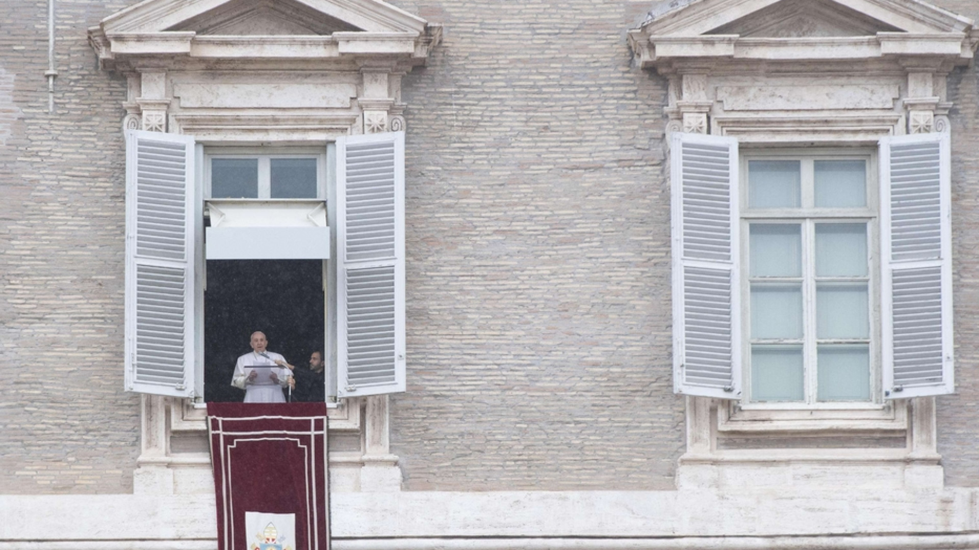 Immagine di Papa: il Vangelo non è riservato a pochi eletti