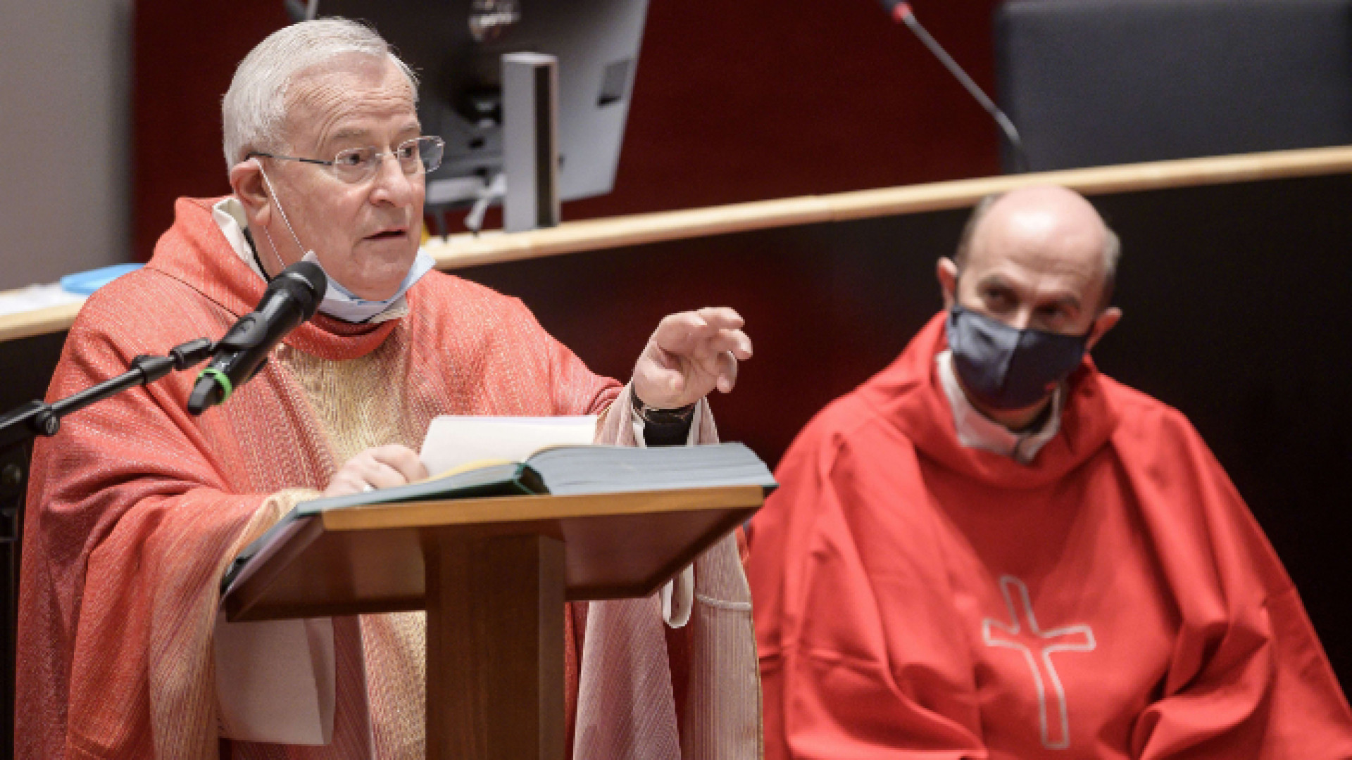 Immagine di Il cardinale Bassetti: accogliere è testimonianza di libertà e giustizia