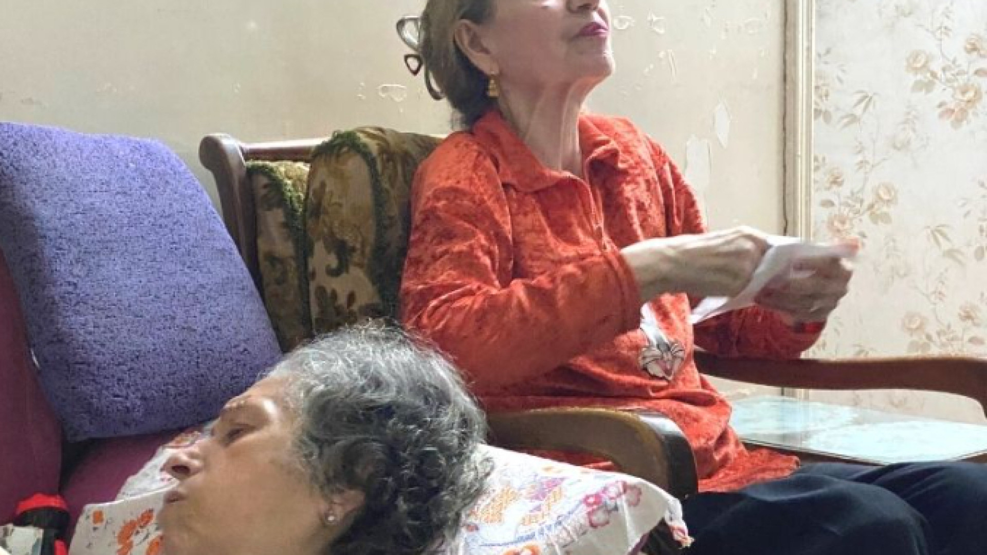 Immagine di I maristi blu, gli angeli degli anziani di Aleppo