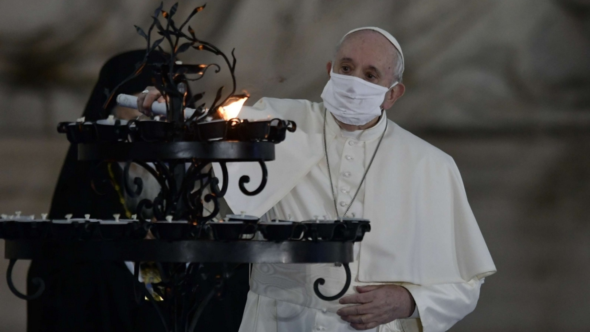 Immagine di Il Papa: la guerra, fallimento della politica e dell'umanità
