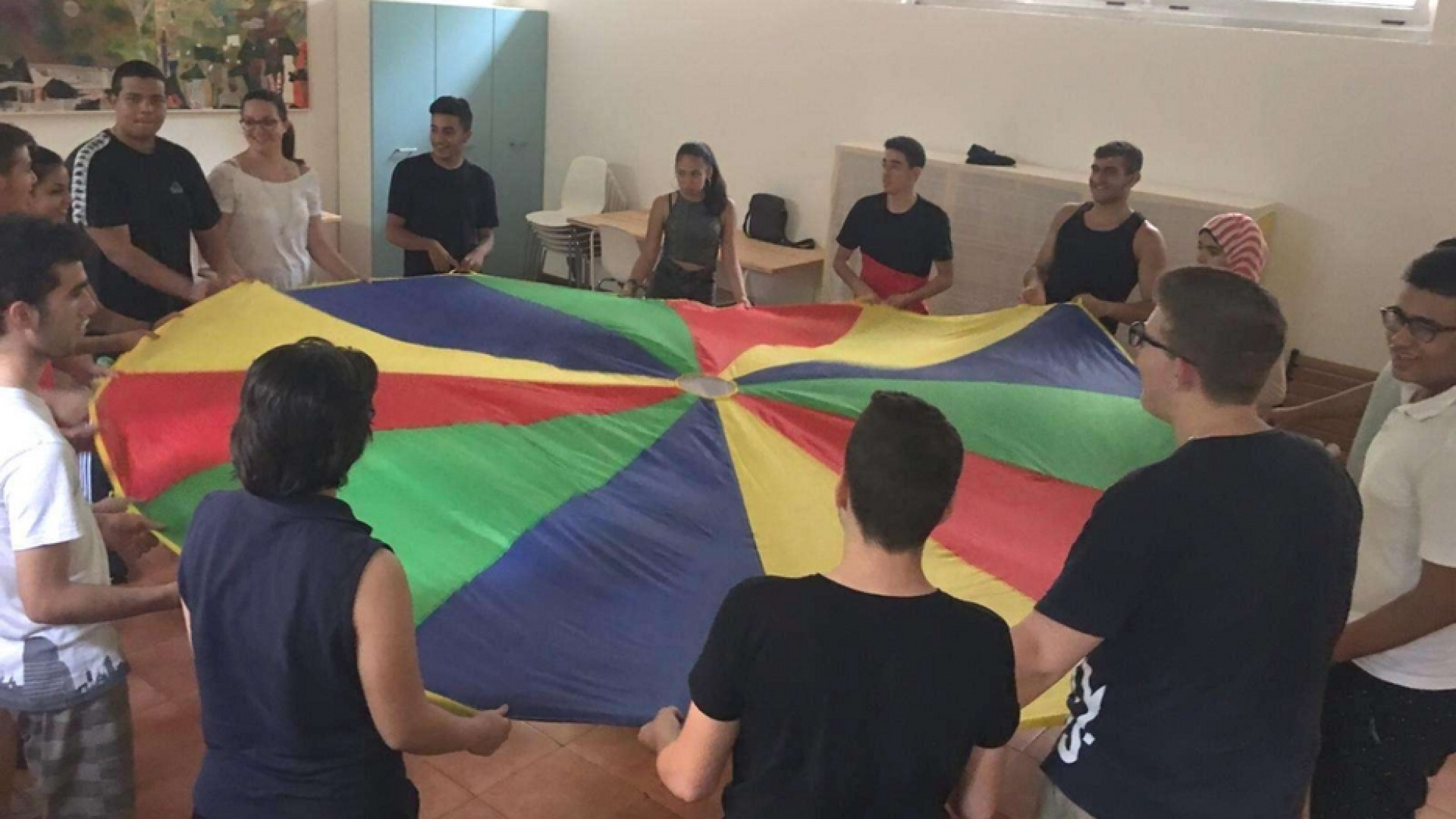 Immagine di Volontari nelle case popolari, ecco come cresce la nuova Milano