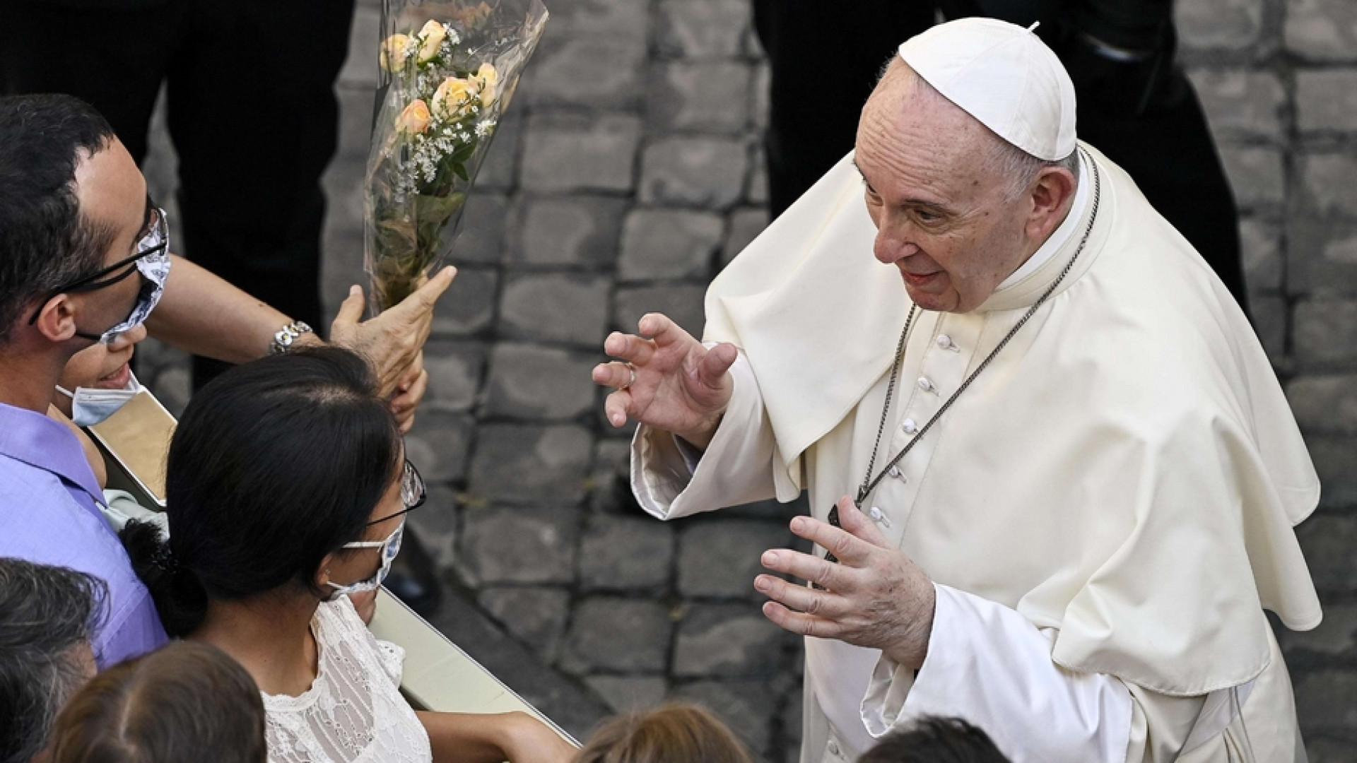 Immagine di Coppie omosessuali, sì alla tutela civile ma niente confusione col matrimonio