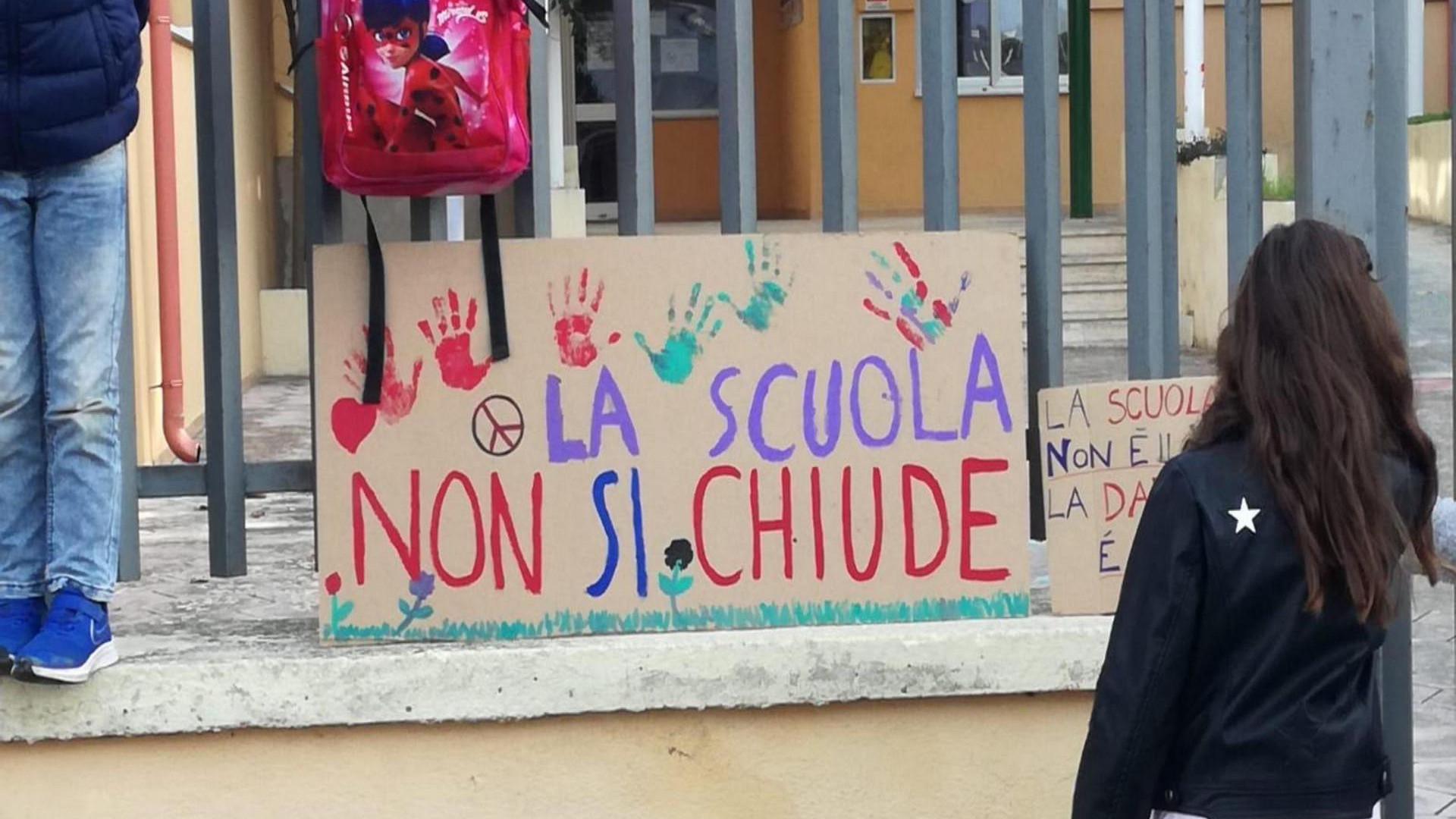 Immagine di Governatori: scuole chiuse. Ira di Azzolina, ma Conte non li ferma