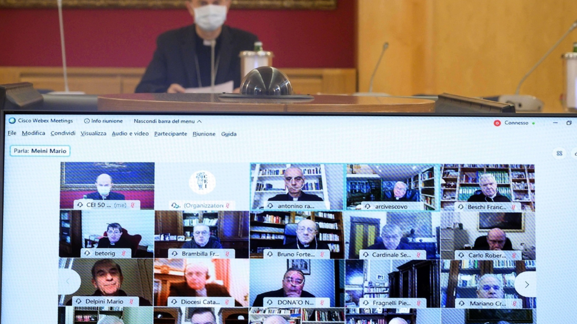 Immagine di Mons. Meini: "In contatto con le ferite dell'umanità"
