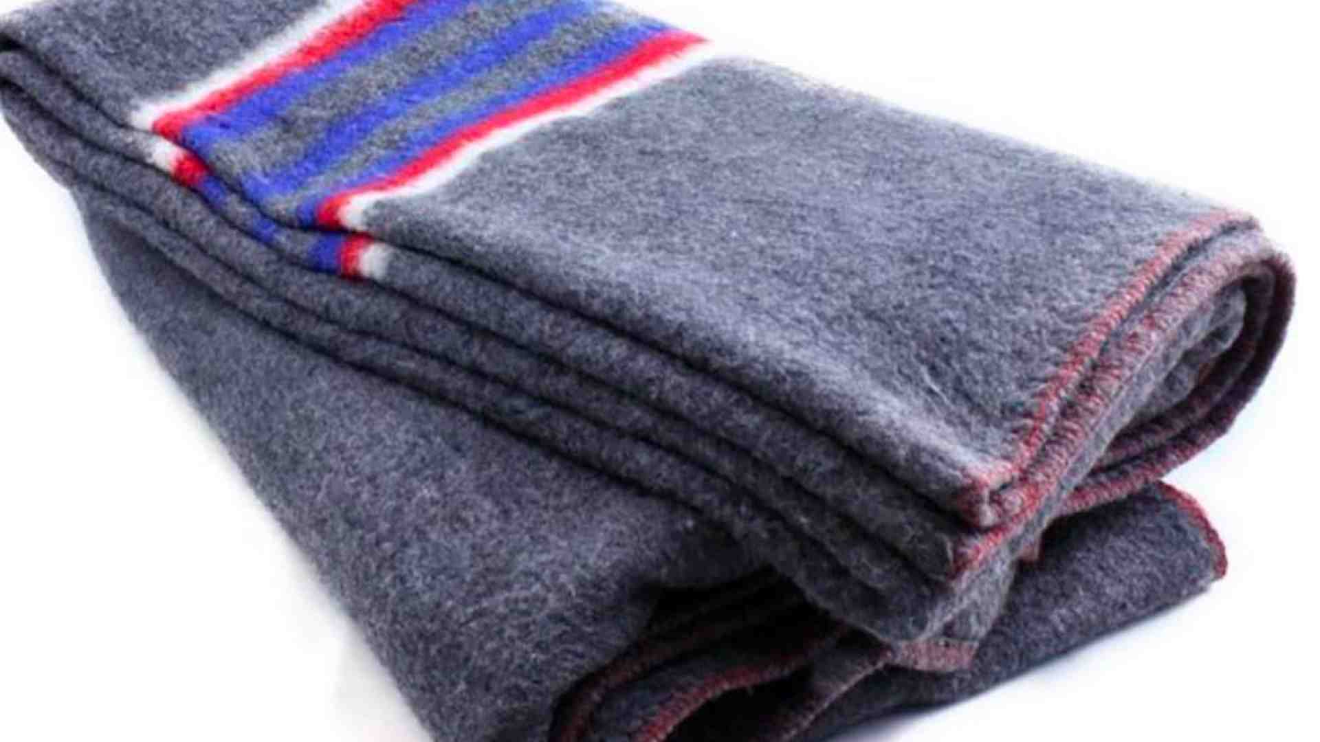 Immagine di S. Felice Extra. Raccolta di coperte per i senzatetto