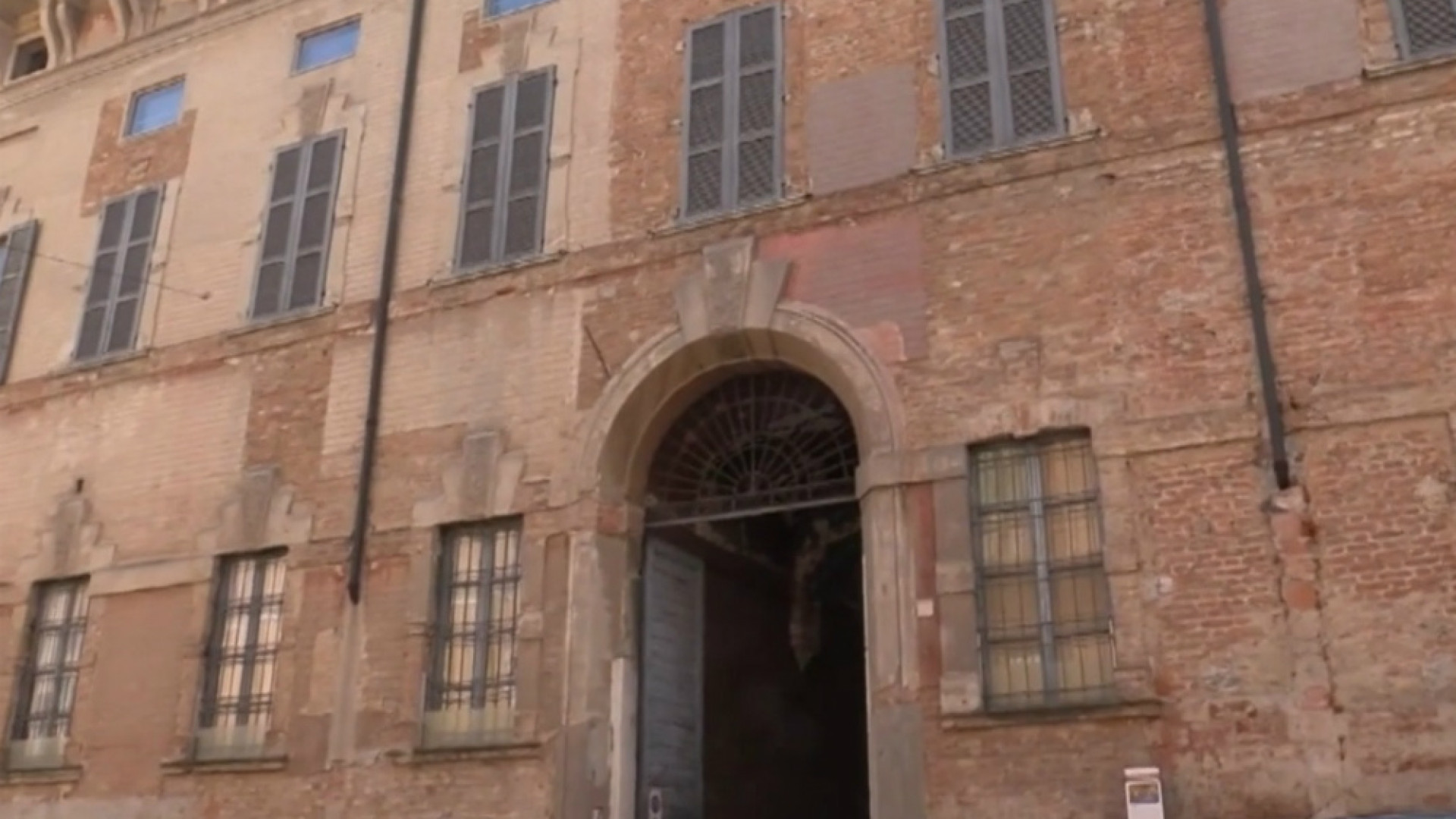 Immagine di Due famiglie a Palazzo