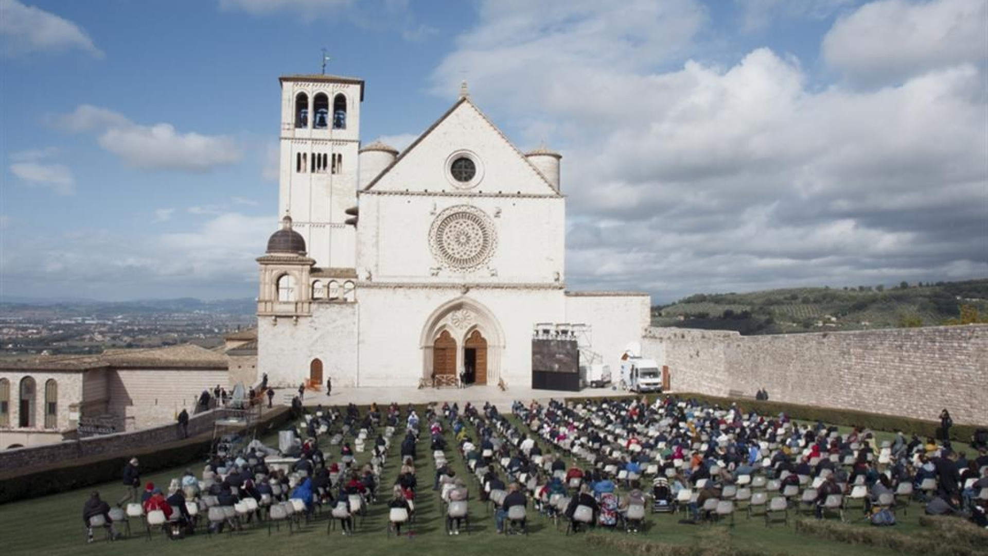 Immagine di Le imprese accanto al Papa per una terza economia