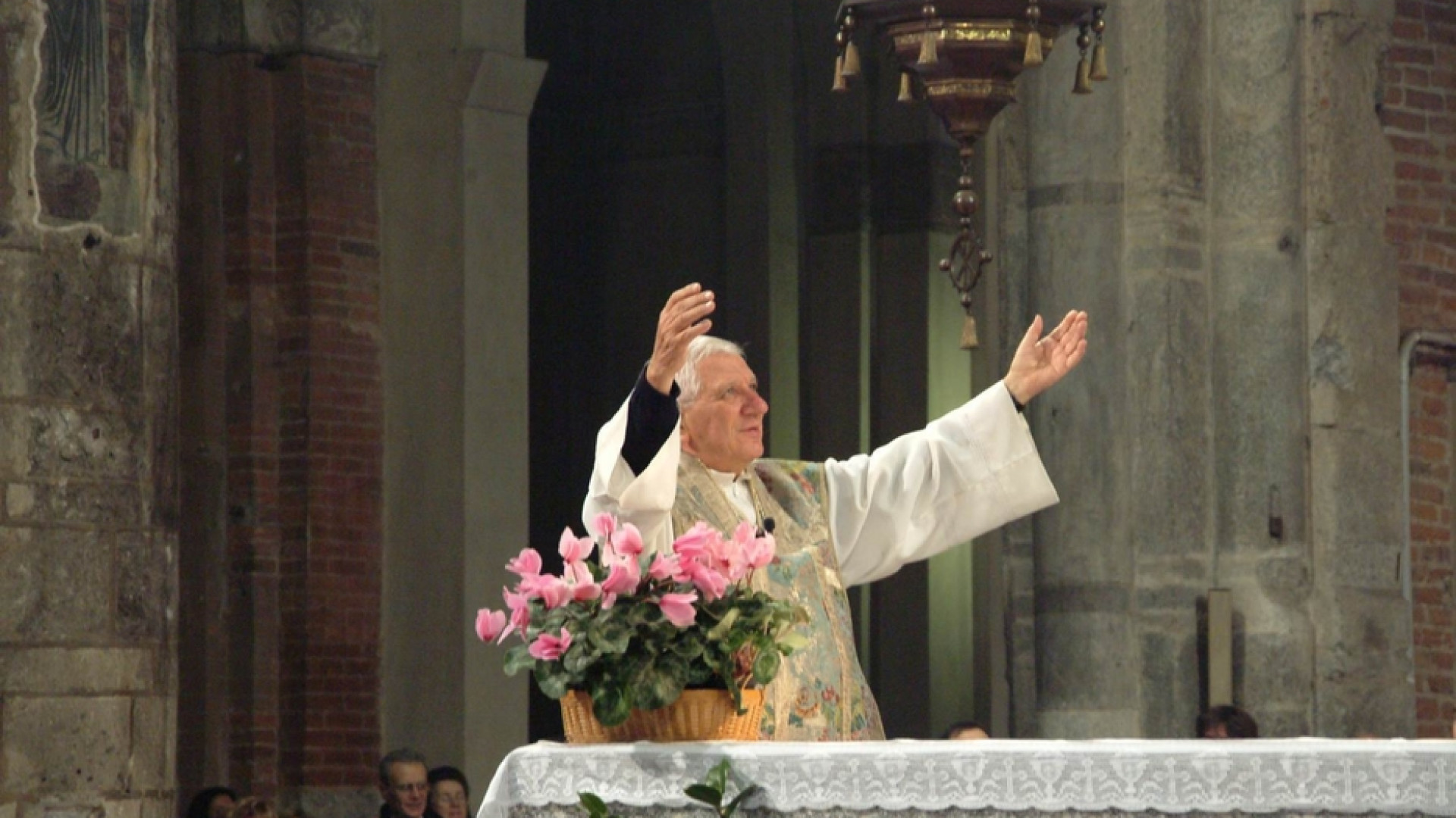 Immagine di L'addio a don Pigi, "padre" delle cellule parrocchiali di evangelizzazione