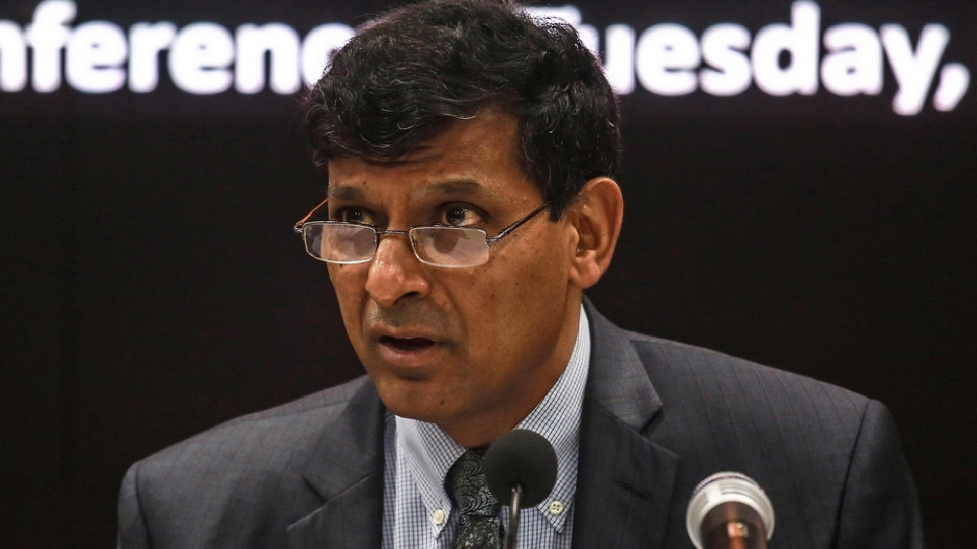 Immagine di Rajan: «Fra Stato e mercato il "Terzo pilastro" delle comunità locali»